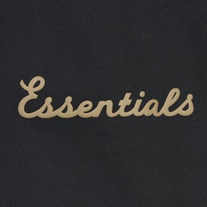 【ESSENTIALS】TRAINING CLASSIC FIT SHORT