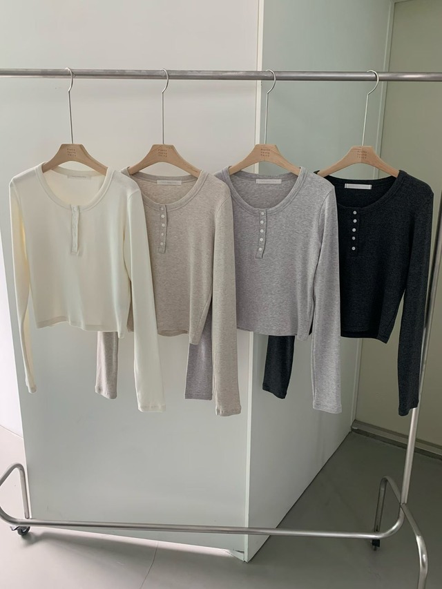 (予約) pretty young thing / Button winter tee 4color