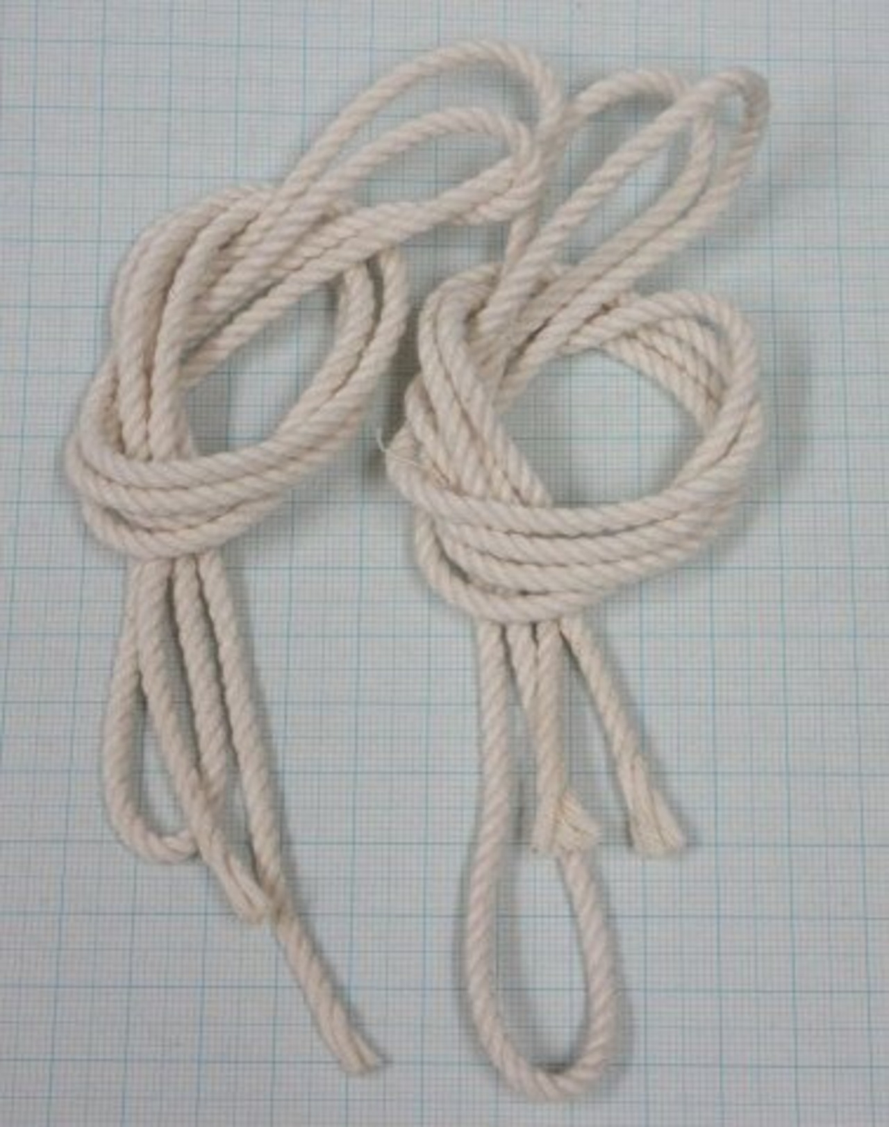 コマ用の紐　直径約3.5mmタイプ　（1セットは2本です）