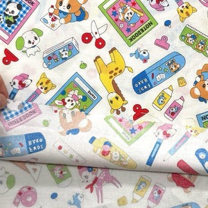 Cdr524◆50cm◆S◆綿100%シャーティング生地◆レトロ柄