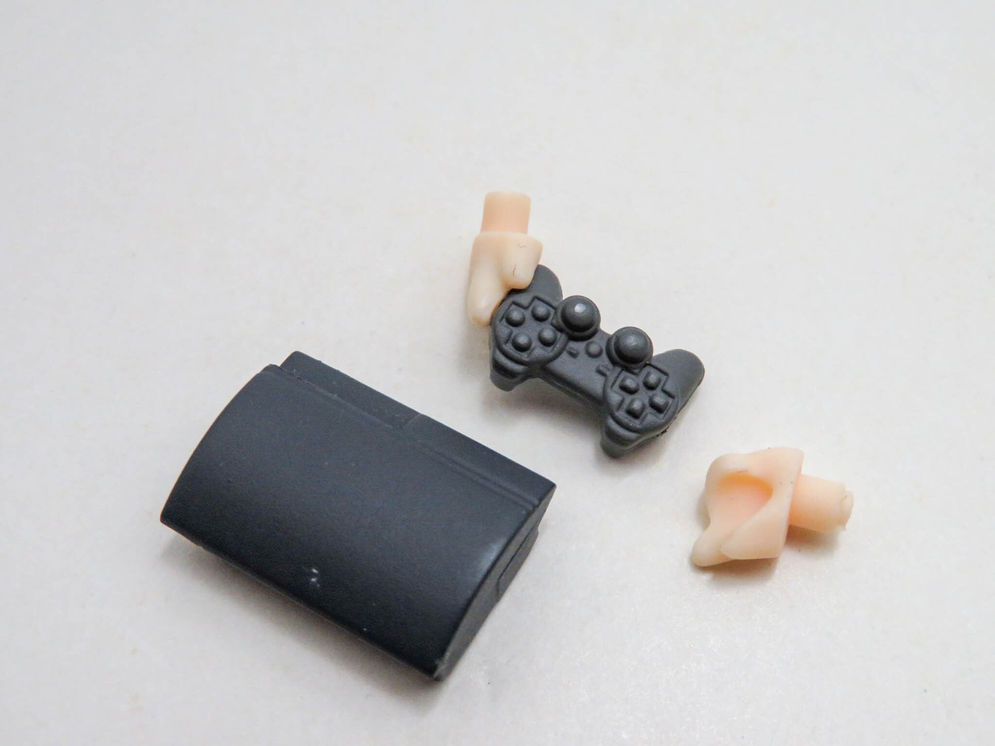 再入荷(A-ランク)【199】 柏崎星奈 小物パーツ 家庭用ゲーム機 ねんどろいど