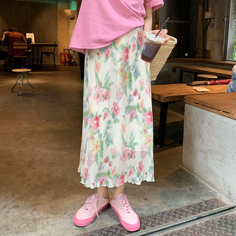 スカート レディース ロングスカート Aライン かわいい 大人可愛い きれいめ 上品 エレガント 清楚 フェミニン おしゃれ お洒落 綺麗 お嬢様 おとな ナチュラル こなれ感 ラブリー キュート ガーリー レトロ ロマンチック 抜け感 主役級 存在感 花柄 小花柄 フラワー 通勤 学生 通学 デート お出かけ 女子会 休日 旅行 カフェ巡り お買い物 フリーサイズ 春 夏 20代 30代 40代 韓国 韓国系 着回し 普段使い プレゼント ファッション コーデ インスタ映え 送料無料