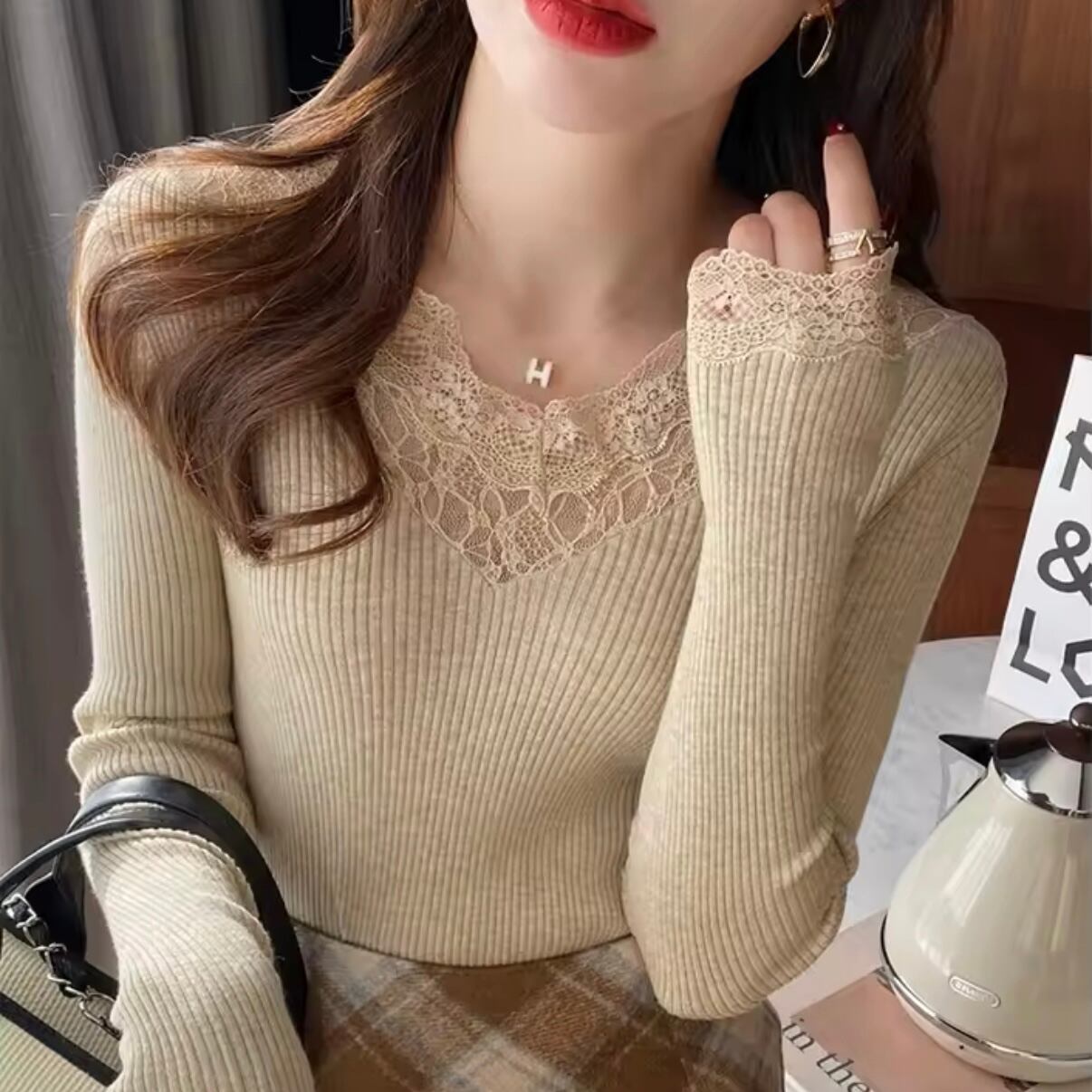 フェミニティレースニット