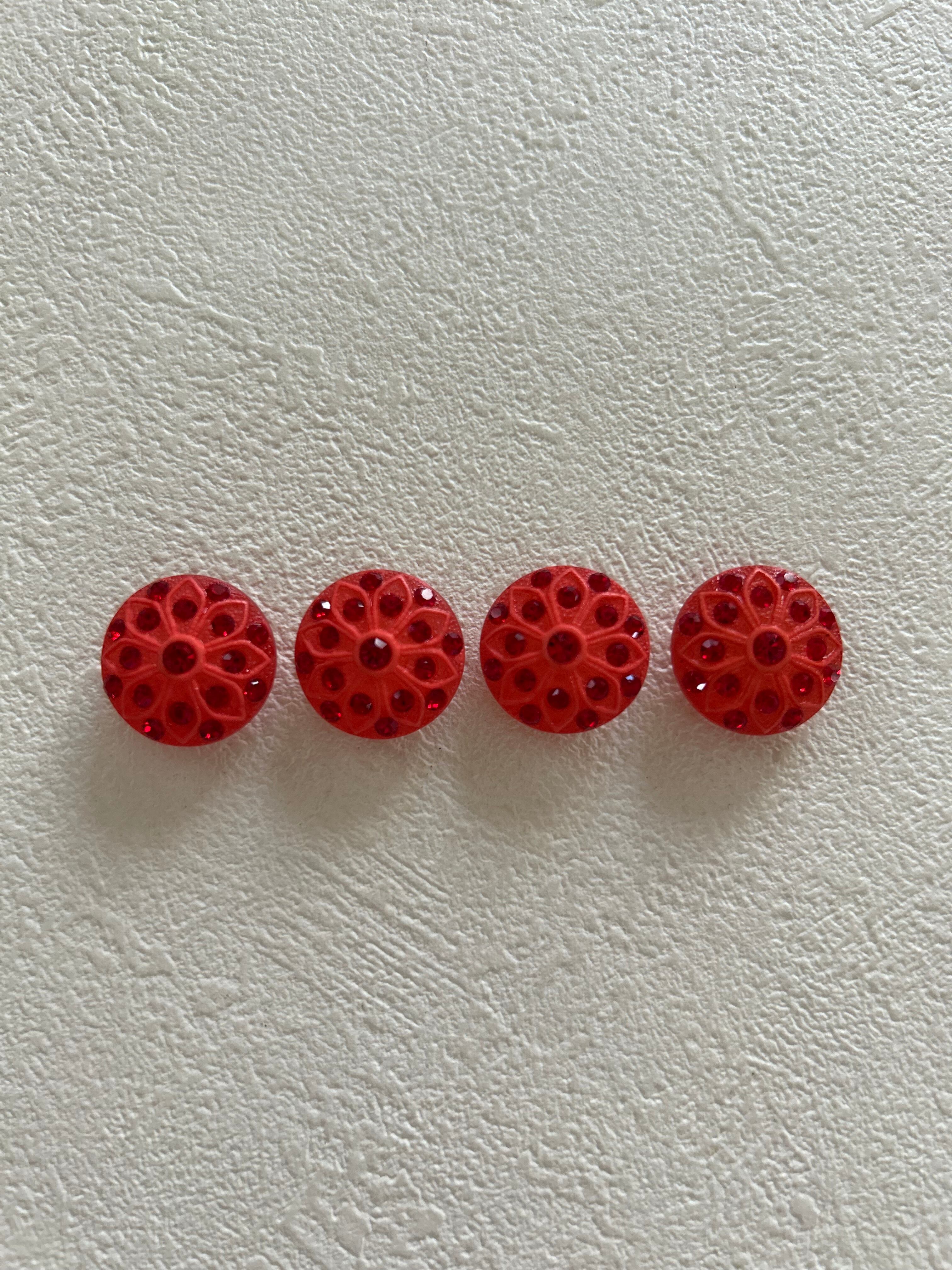 輸入デザインボタン ダリア ストーン 18mm レッド アクセアリーパーツ デコレーション材 ストーン