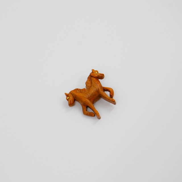 KÄSI｜2horse brooch（color: gold）