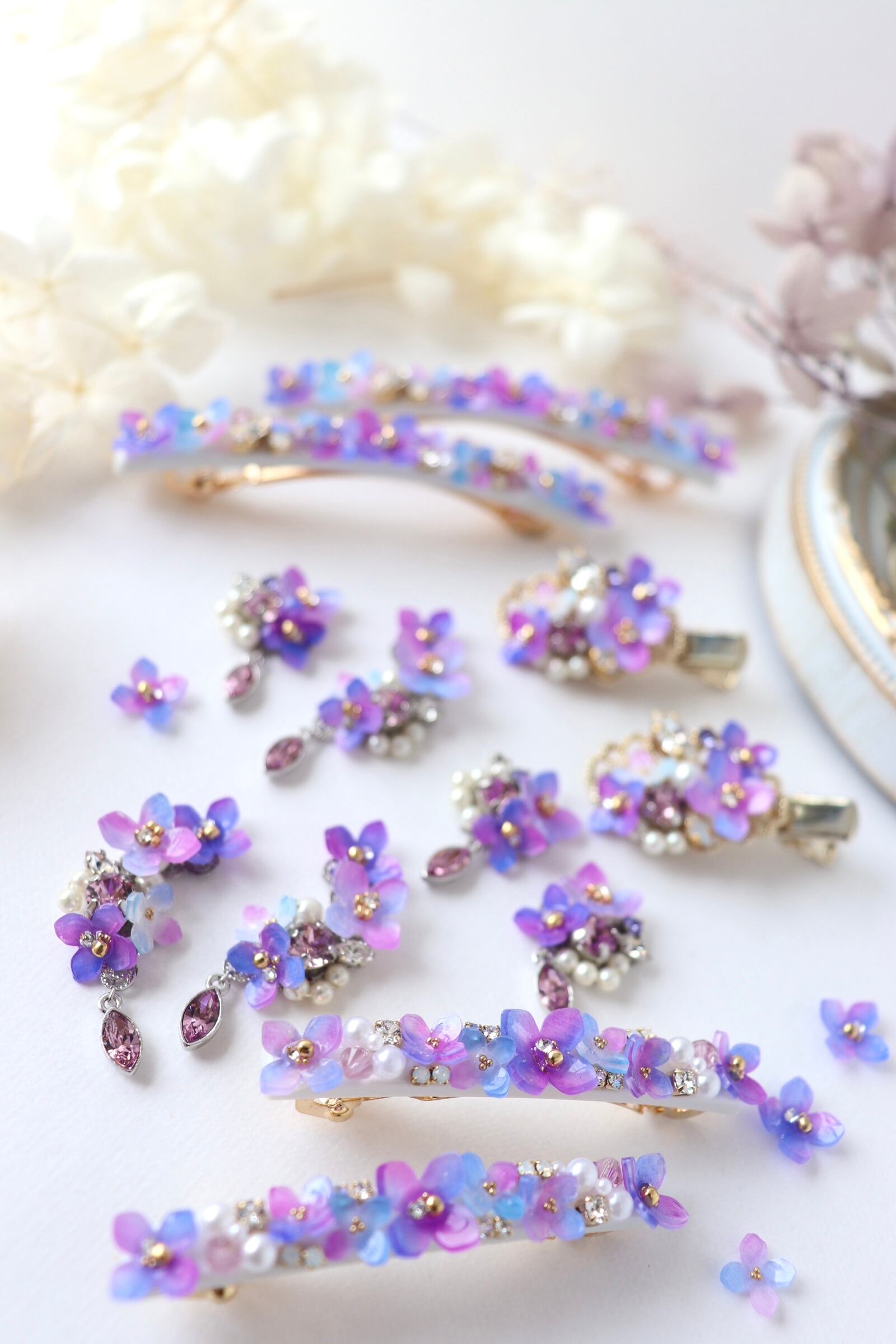 本物紫陽花のスワロフスキービジュー♡パールレーンのロングピアス♡ 返