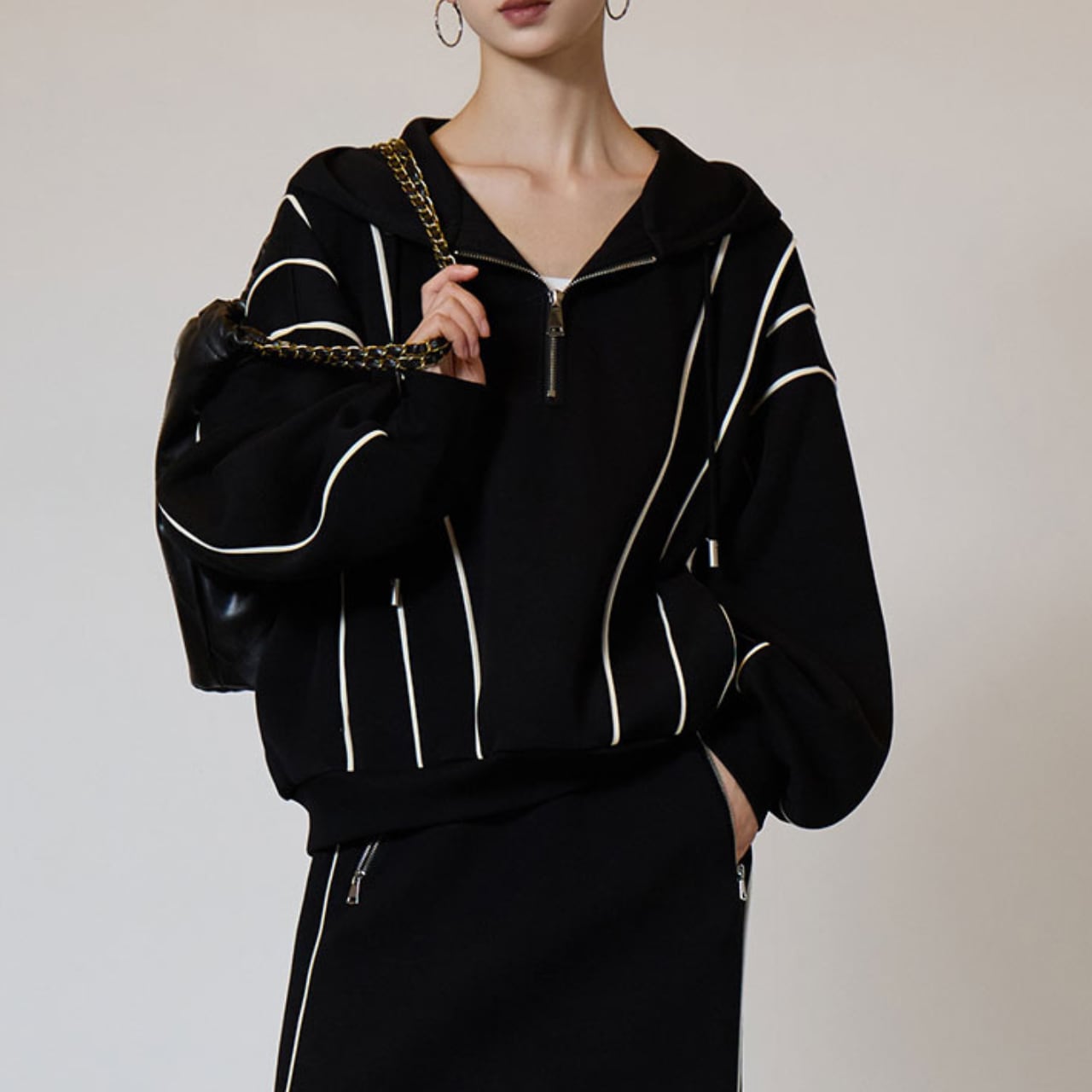 Contrast line design hoodie S1776