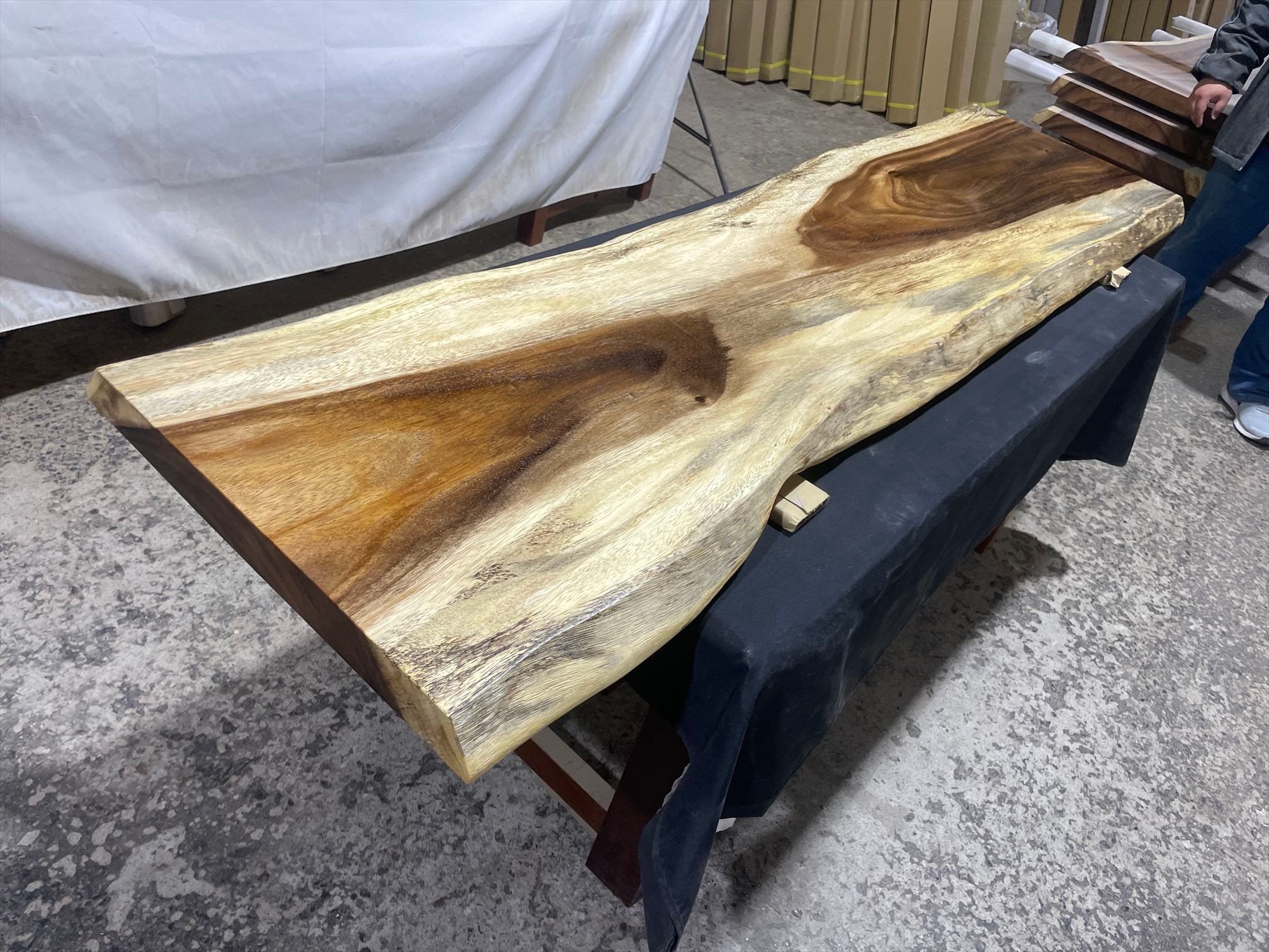 モンキーポッドテーブル モンキーポッド4165 一枚板無垢 乾燥材 1820x500-500x50mm
