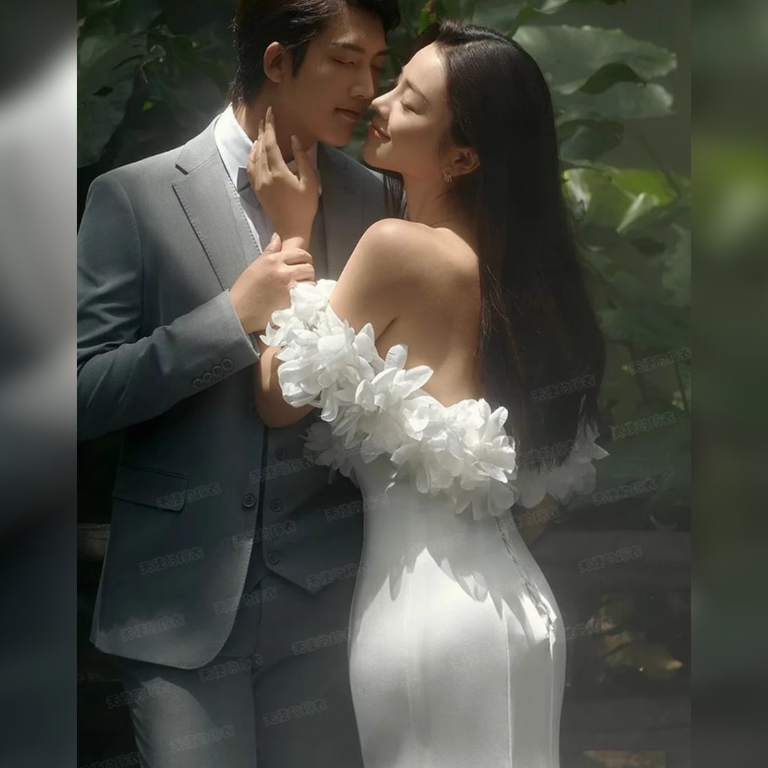 花 オフショルダー ウェディングドレス 花嫁 結婚式 前撮り 2次 花 オフショルダー ウェディングドレス 花嫁 結婚式 前撮り 2次