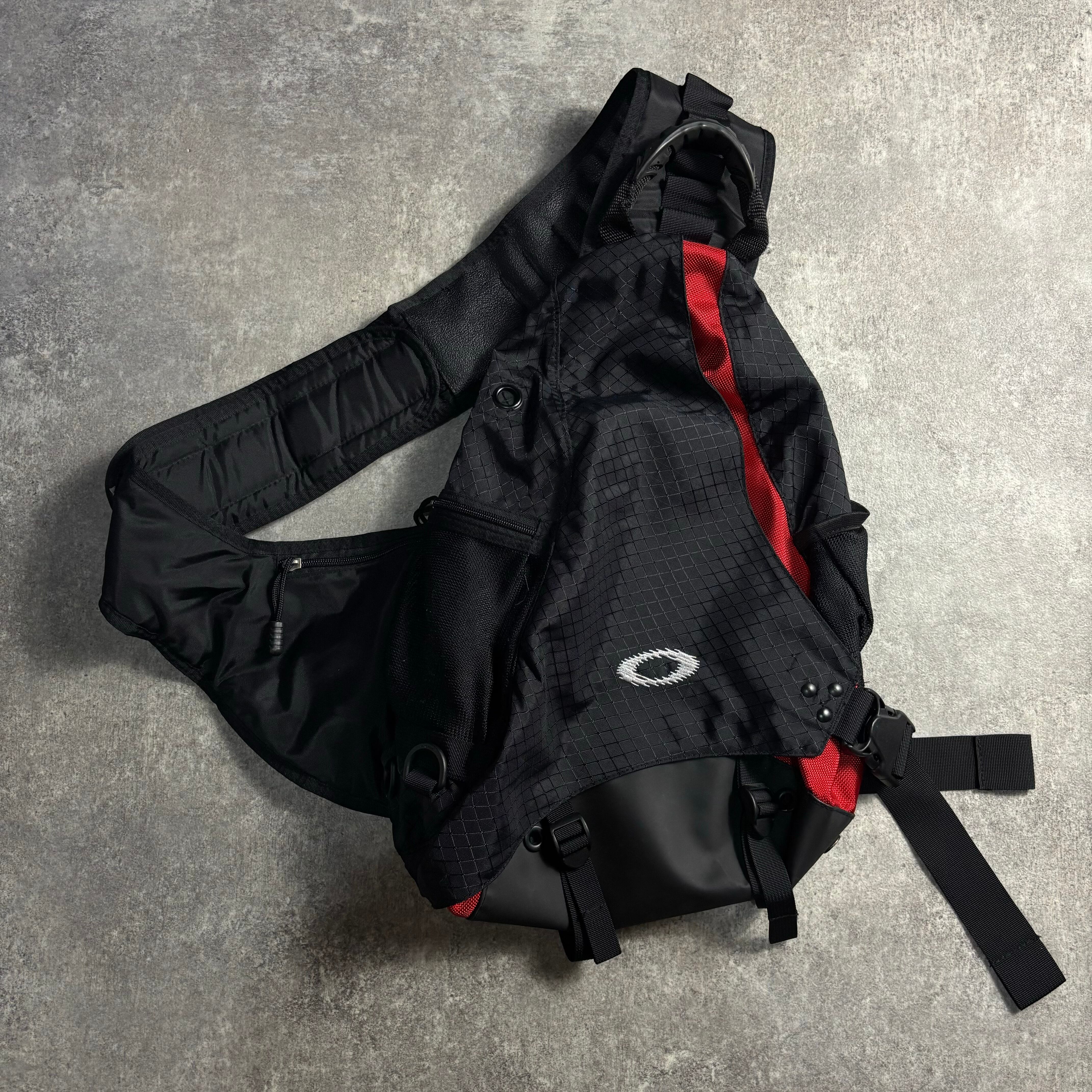 00s OAKLEY オークリー Y2K ワンショルダーバッグ スリング 正規品 | LOST 00s OAKLEY オークリー Y2K ワンショルダーバッグ スリング 正規品 | LOST