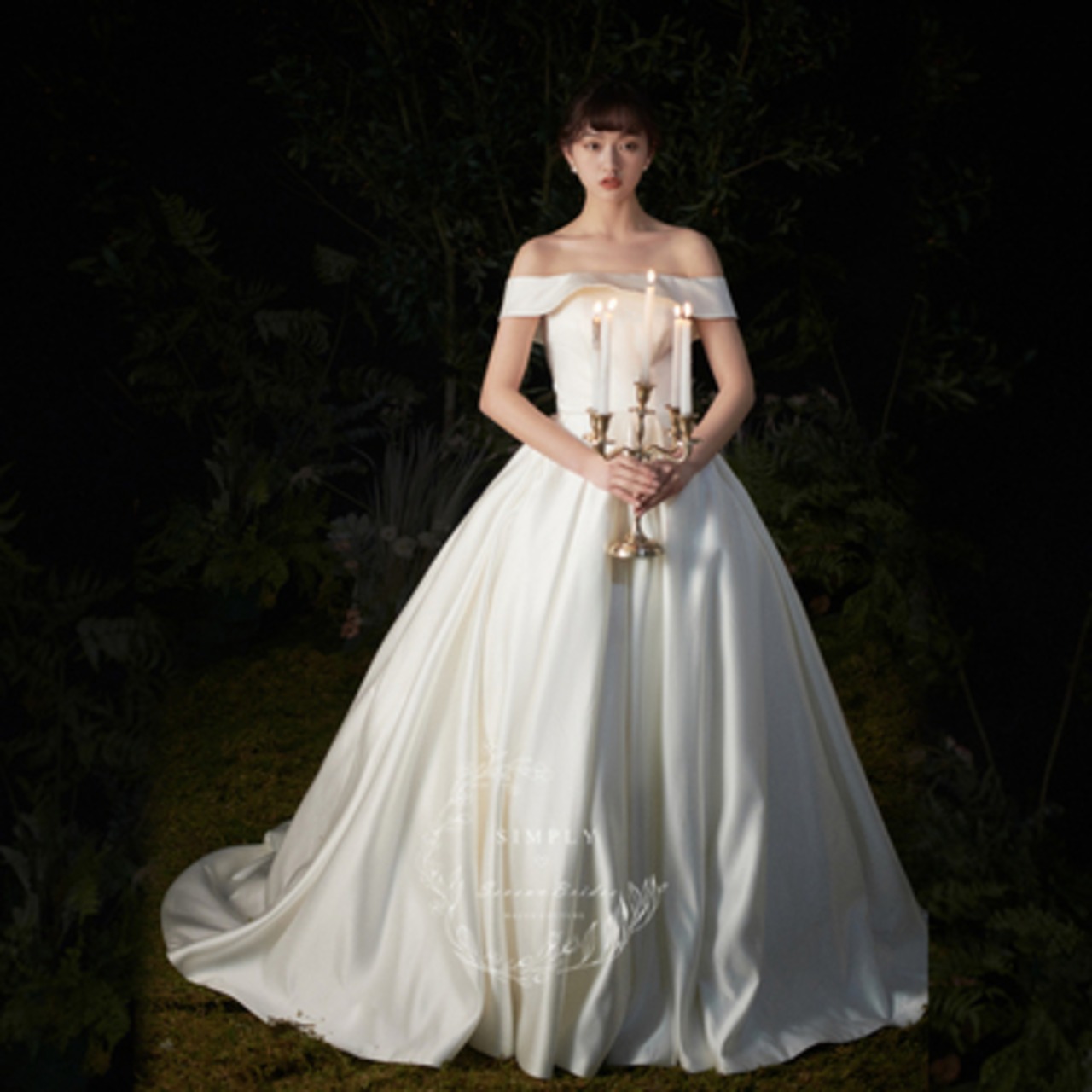 フランス風 ウエディングドレス 高品質！ ホワイト オフショルダー  