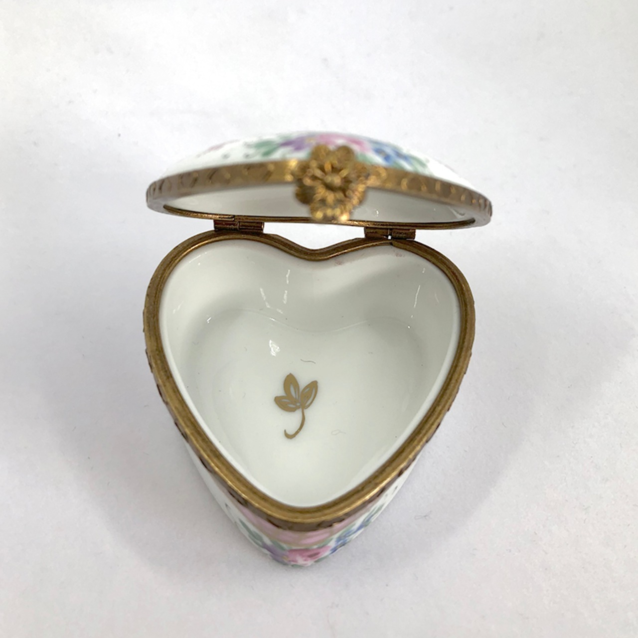 リモージュ　可愛らしいハート形小物入れ　 Limoges 15OTc2-2