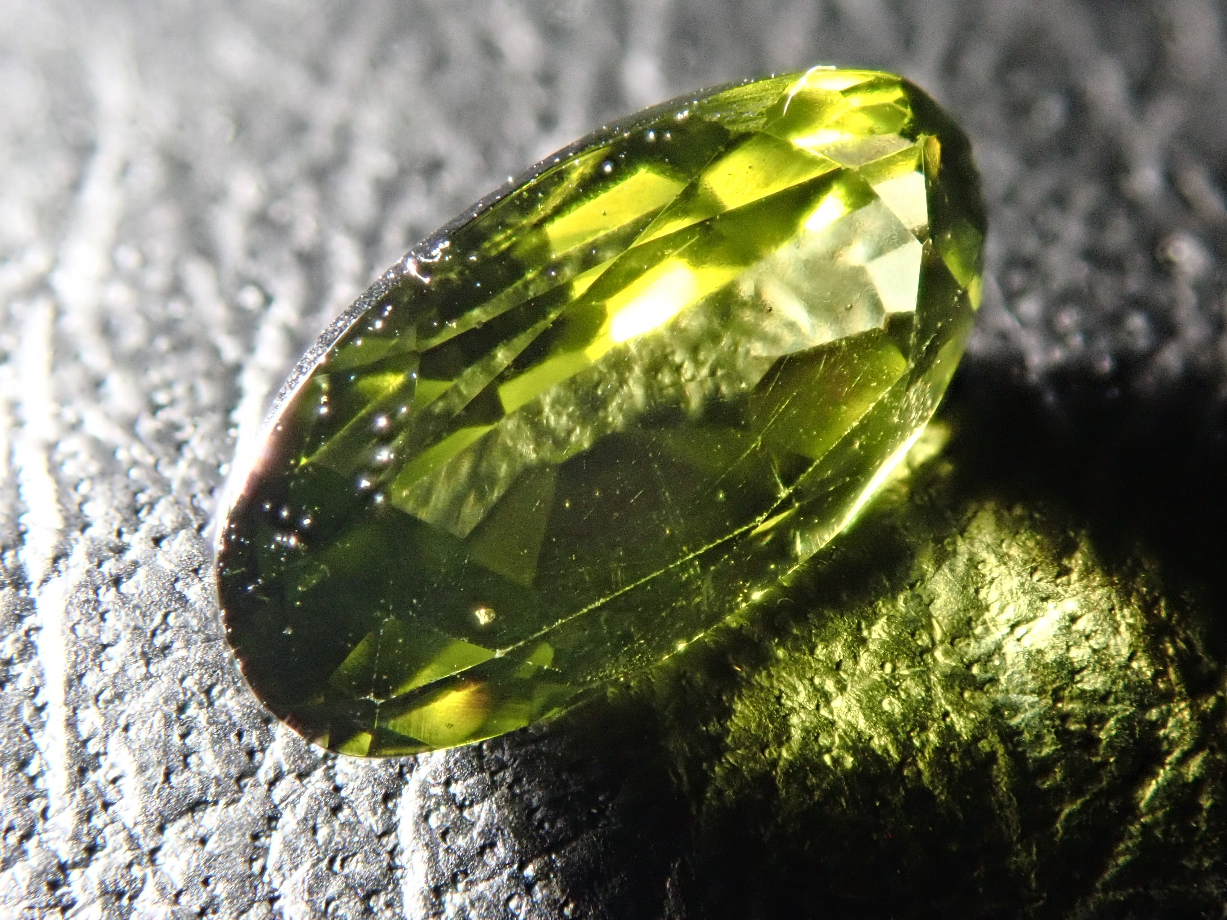 【新商品】ベスビアナイト 0.754ct