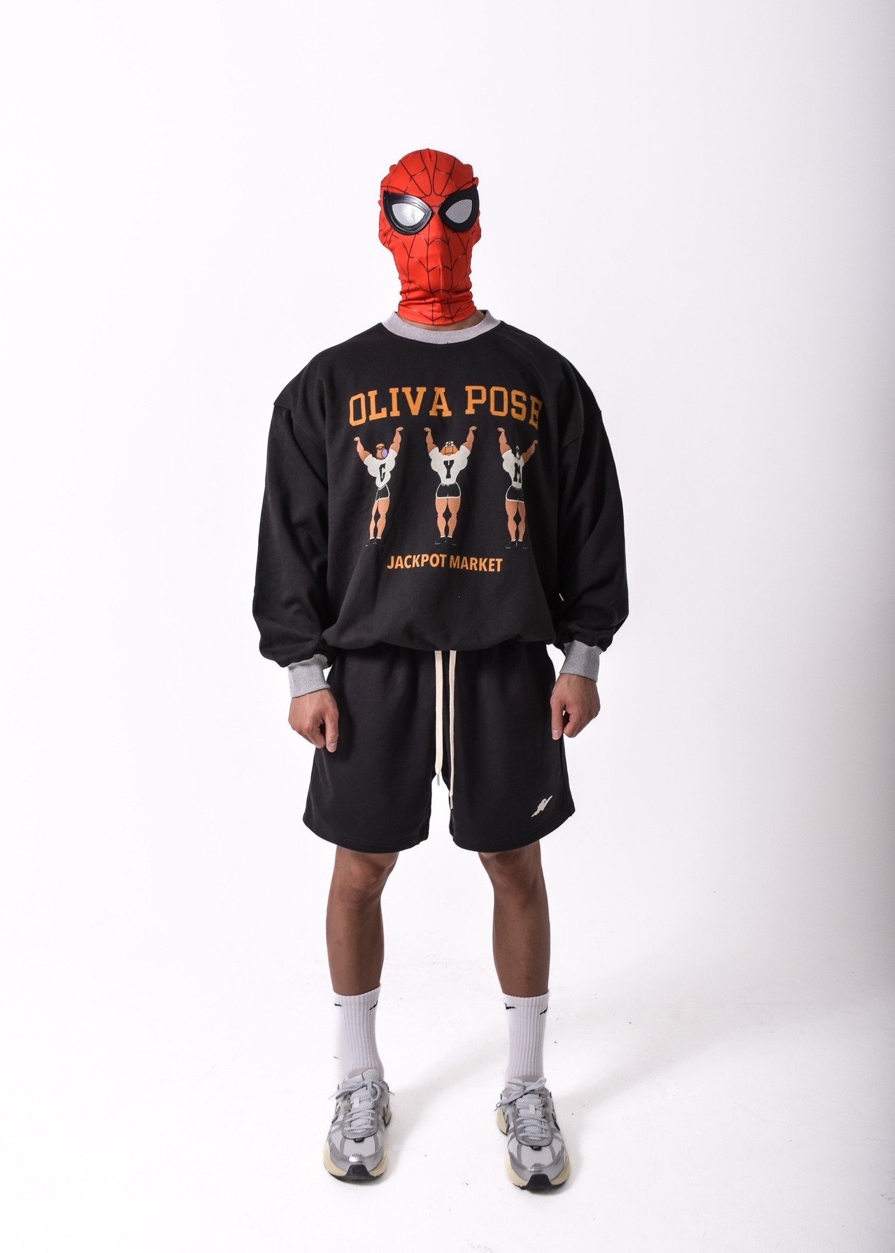 OLIVA POSE トレーナー　ブラック× グレー