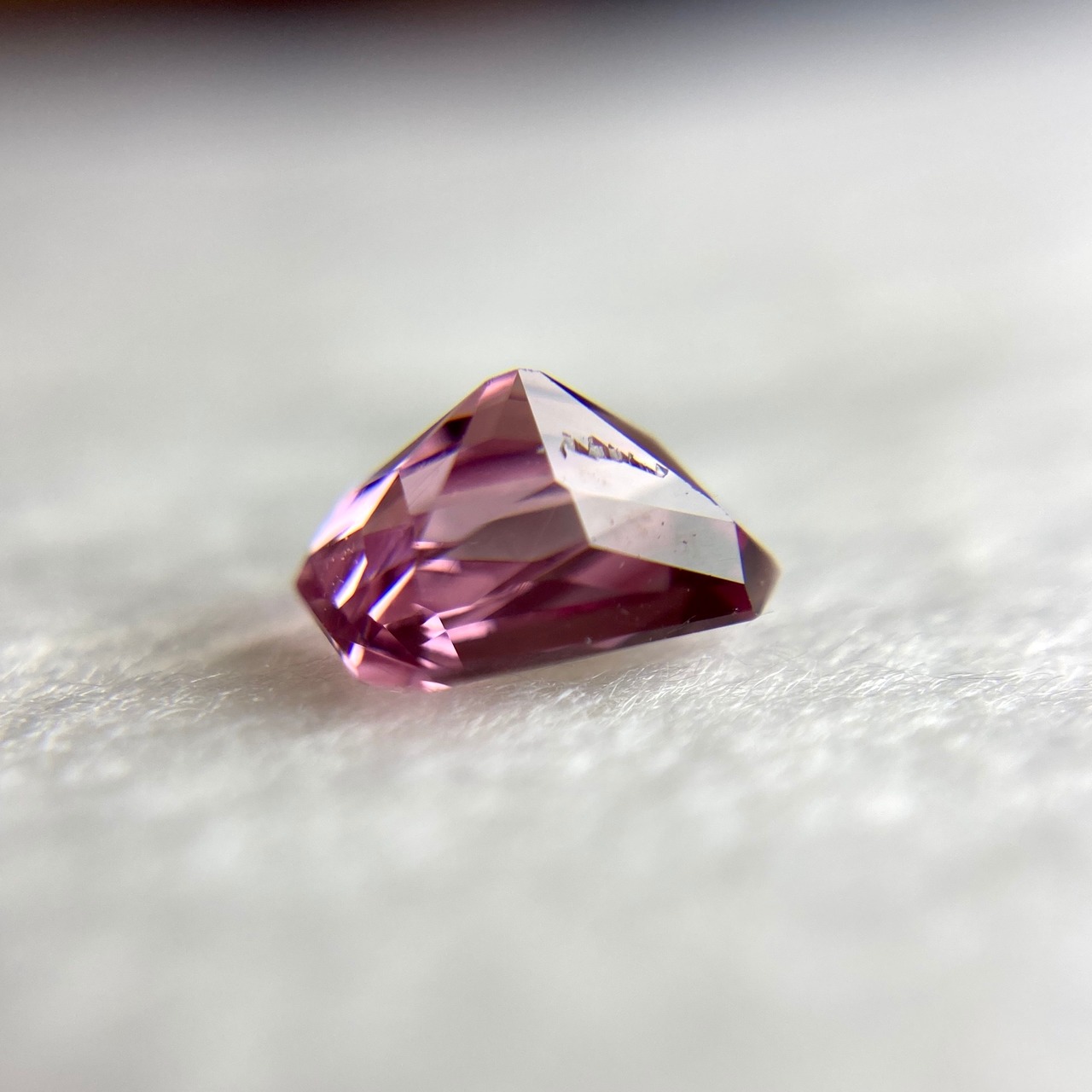 スピネル 0.564ct ピンク 簡易ソーティング付き No.142