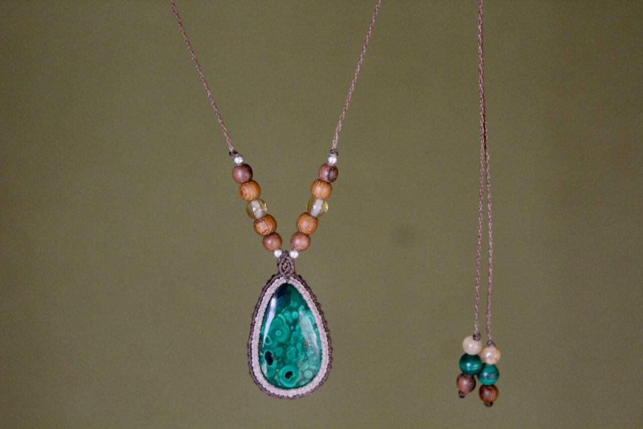Malachite  micro macrame woody pendant