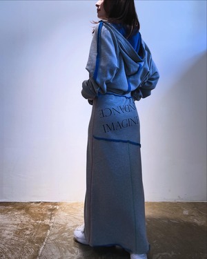 エイミーロウ  Eimee Law 配色ボア裏毛バックテキストZIP SK