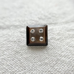 4粒ラインストーン×スクエアパールブラウン 17㎜