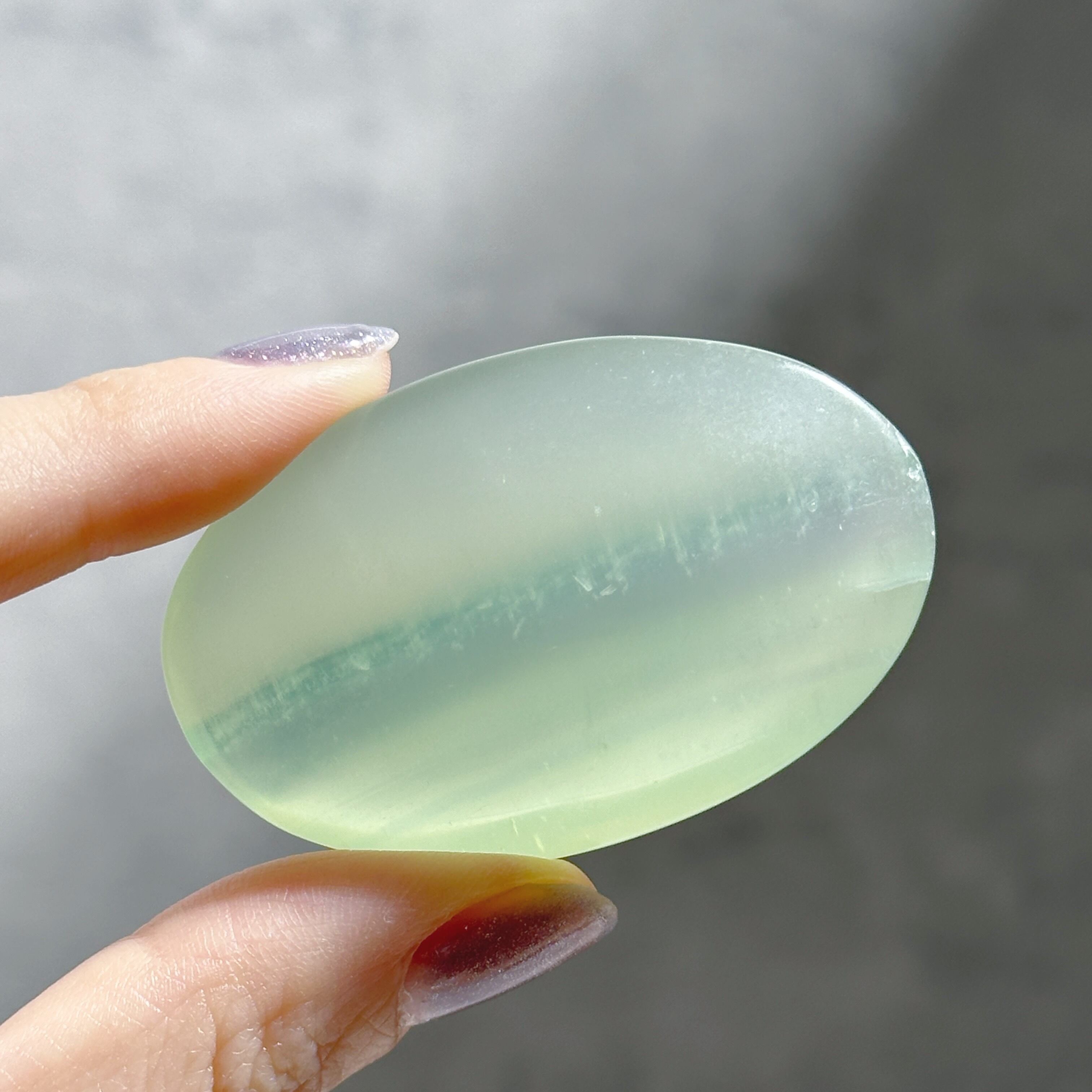 レインボーフローライト パームストーン22◇ Rainbow Fluorite ◇天然石・鉱物・パワーストーン