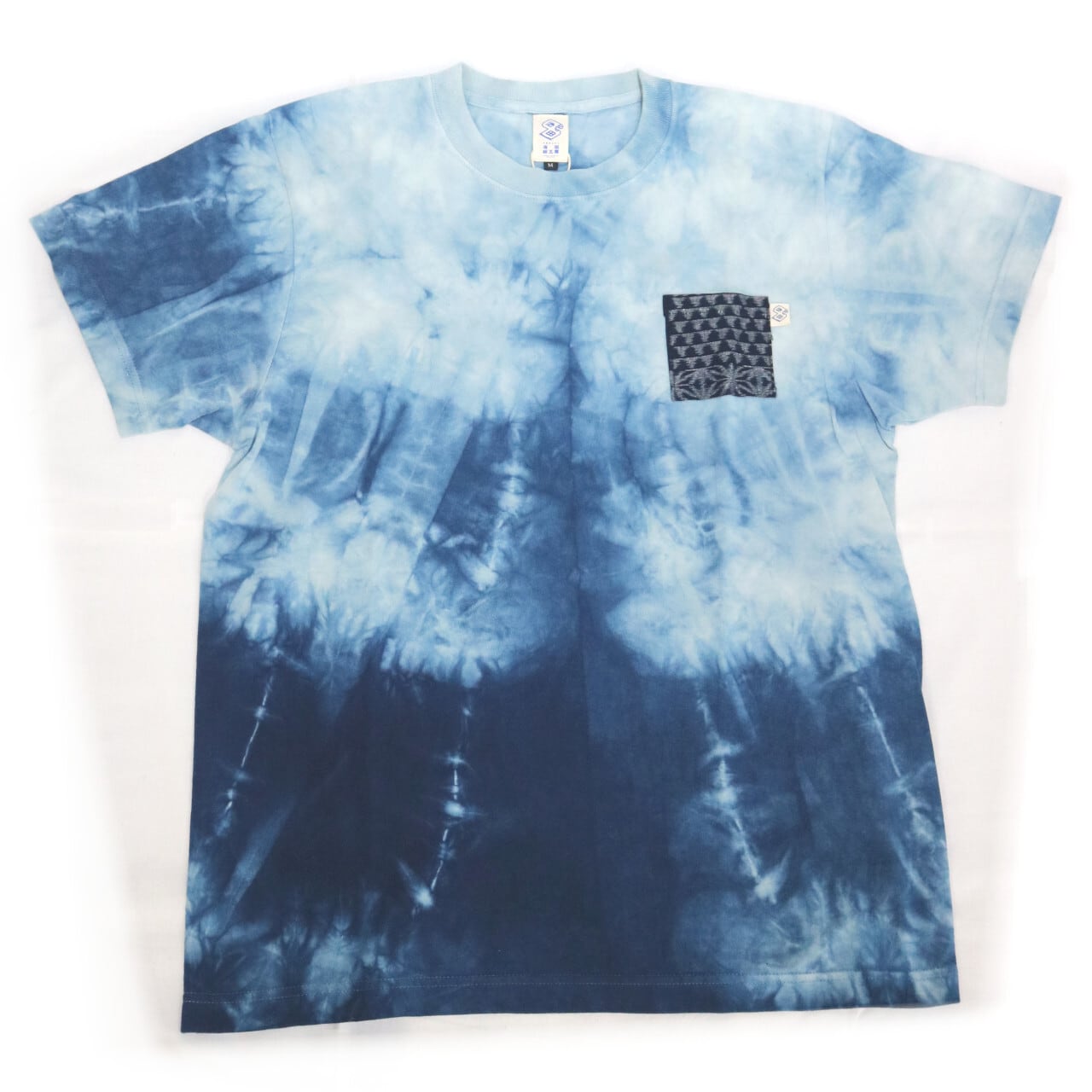 Mサイズ【限定品】紺碧の手 [天然藍染 Tシャツ] 半袖 ※職人手染め