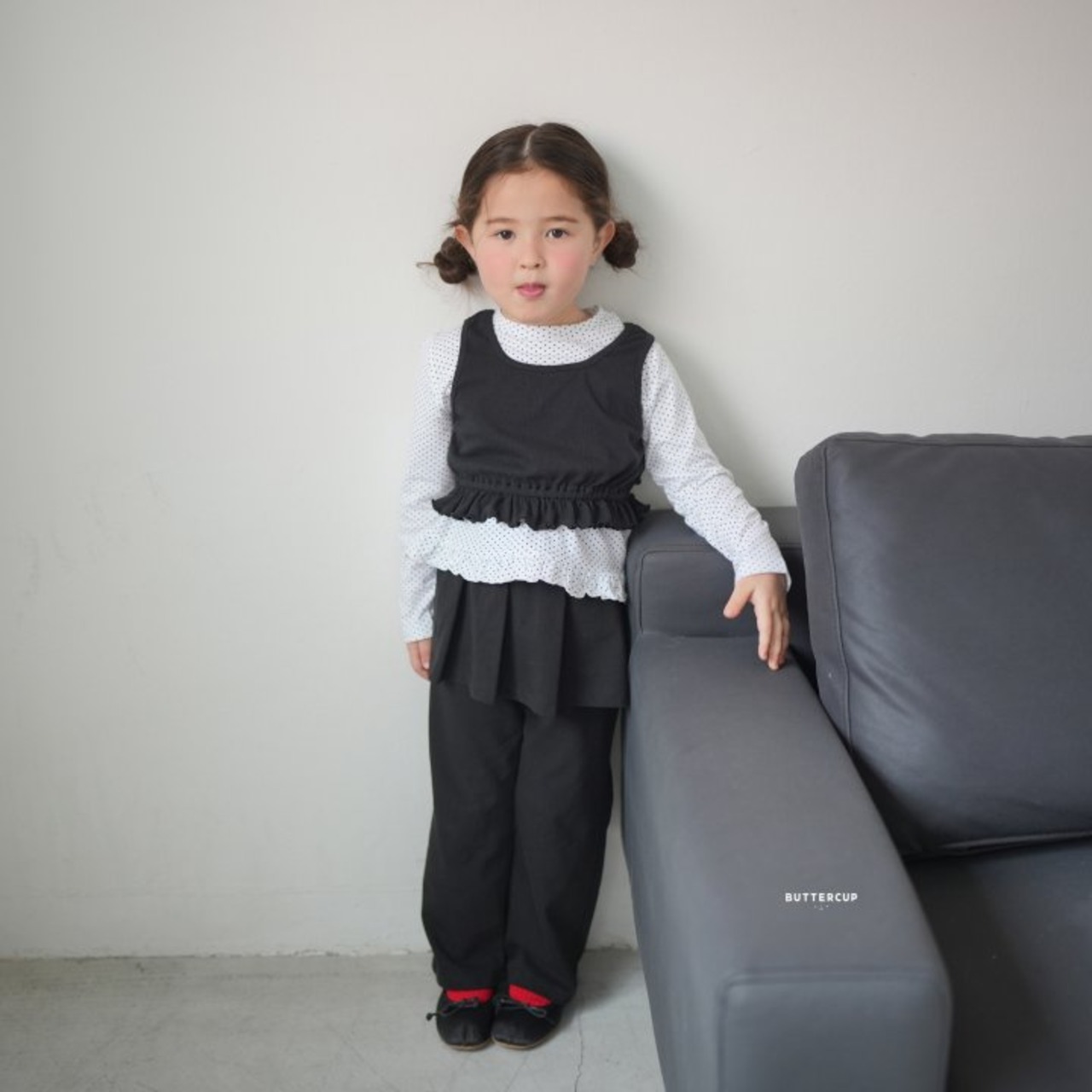 [BUTTERCUP] Eyelet frill top / [버터컵] 아일렛프릴탑
