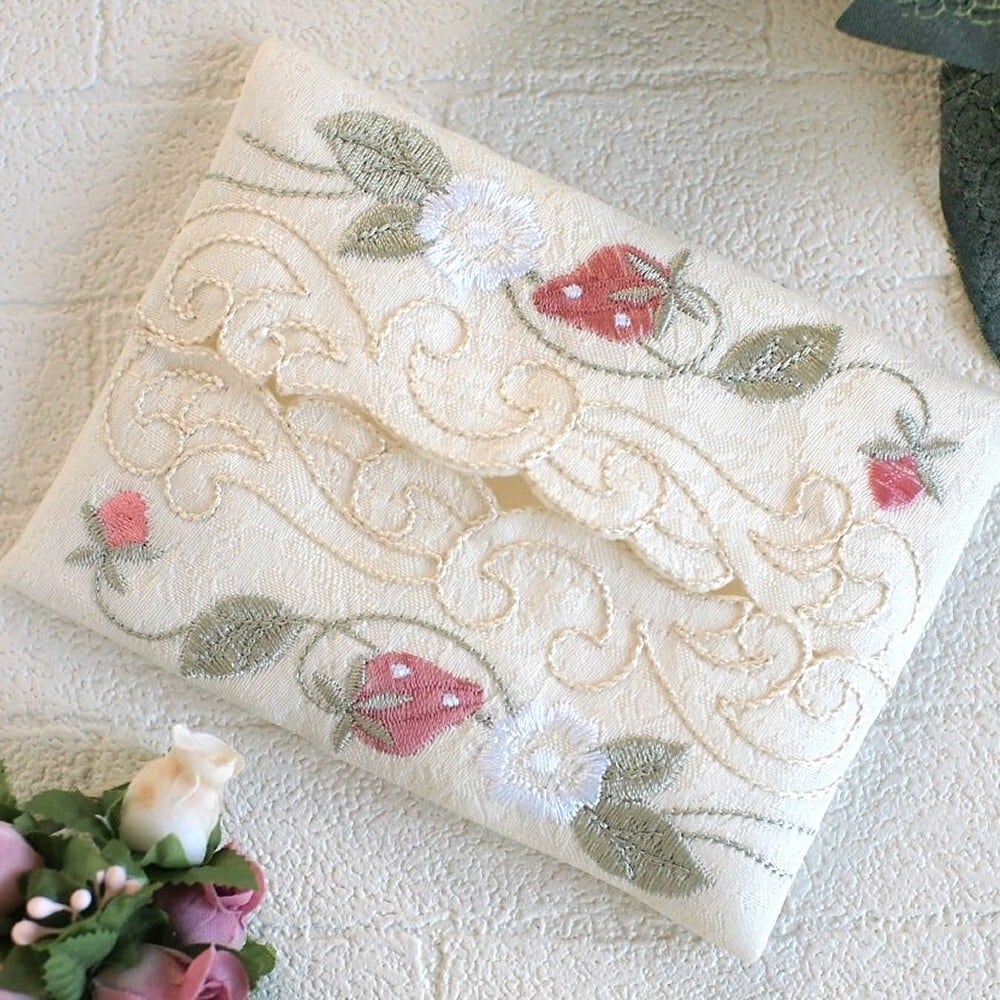 ストロベリー刺繍 ポケットティッシュカバー 花柄 ナチュラル