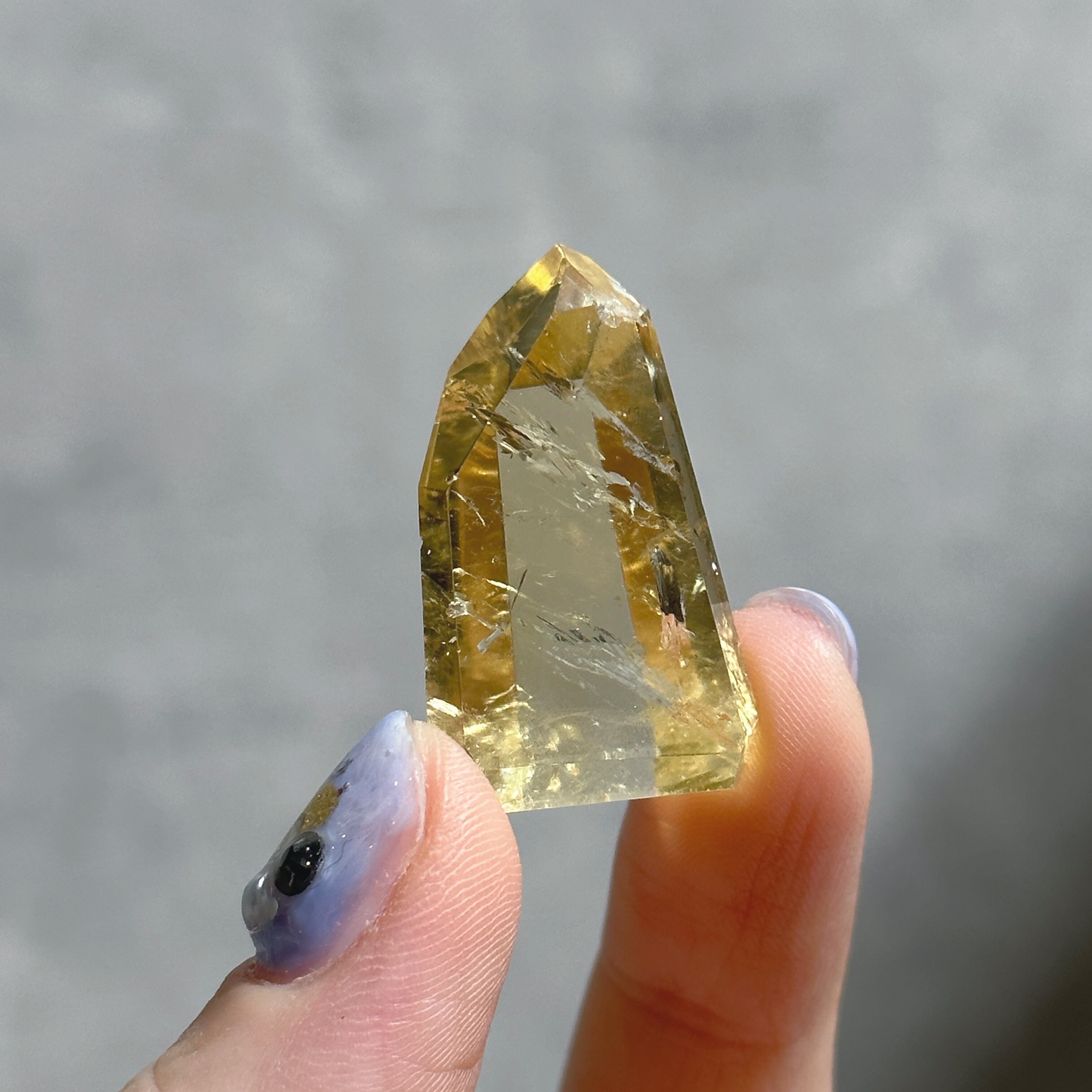 シトリン(黄水晶) タワー12◇ Citrine ◇ 天然石・鉱物 シトリン(黄水晶) タワー12◇ Citrine ◇ 天然石・鉱物