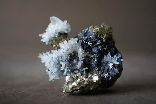 クォーツ/ガレナ/チャルコパイライト/パイライト　Quartrz/Galena/Chalcopyrite/Pyrite 1073