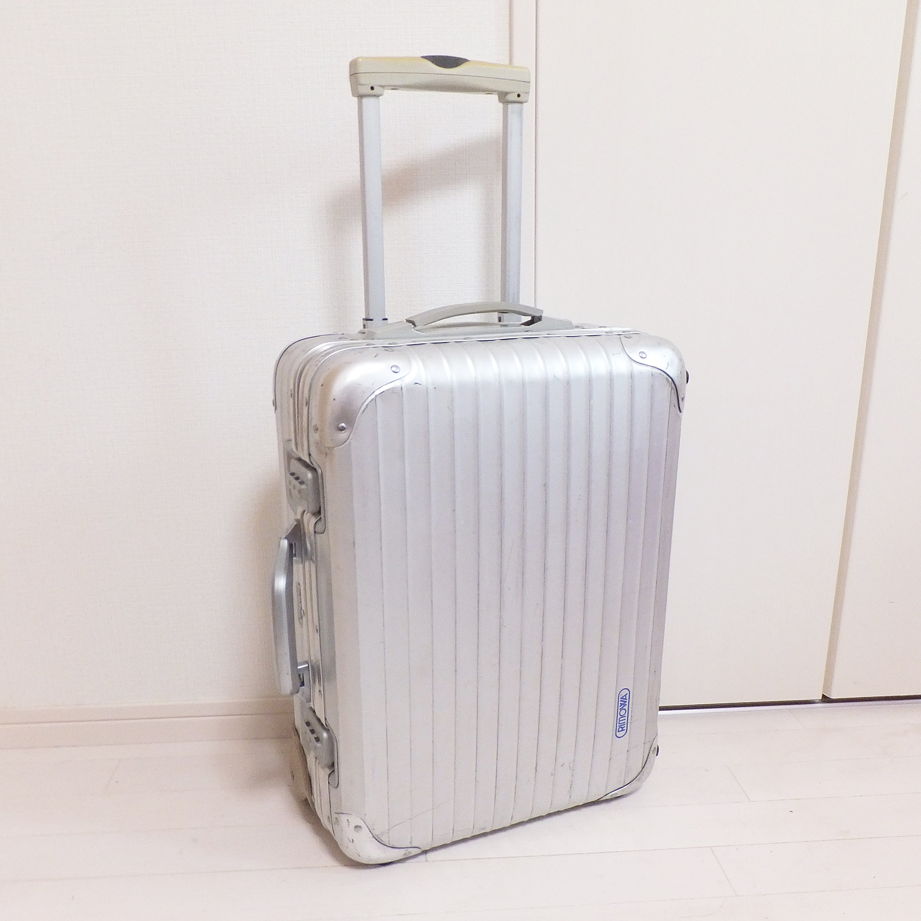 リモワ トパーズ RIMOWA TOPAS 機内持ち込みサイズ 35L