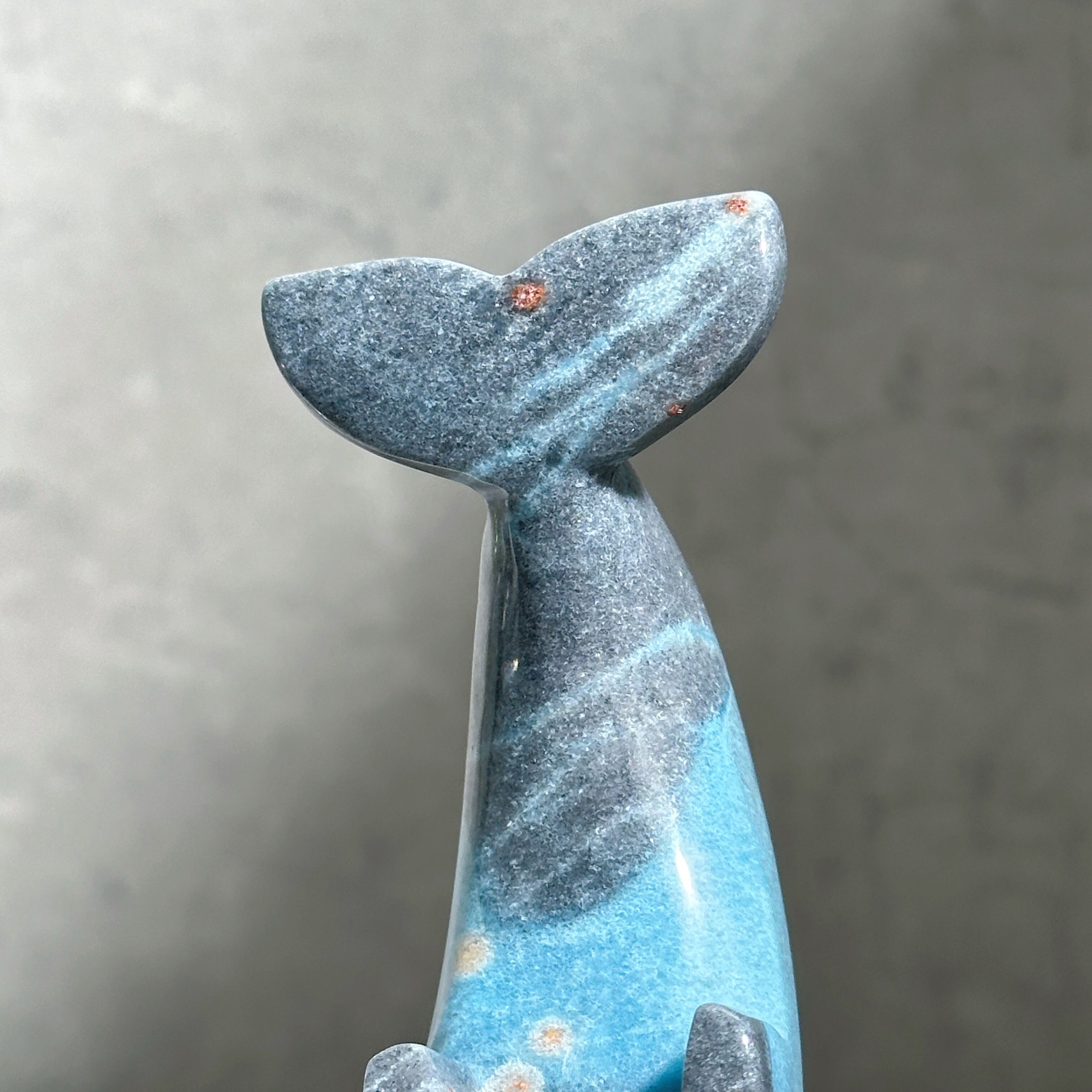 トロレアイトインクォーツ（トロール石）イルカ32◇Trolleite◇天然石