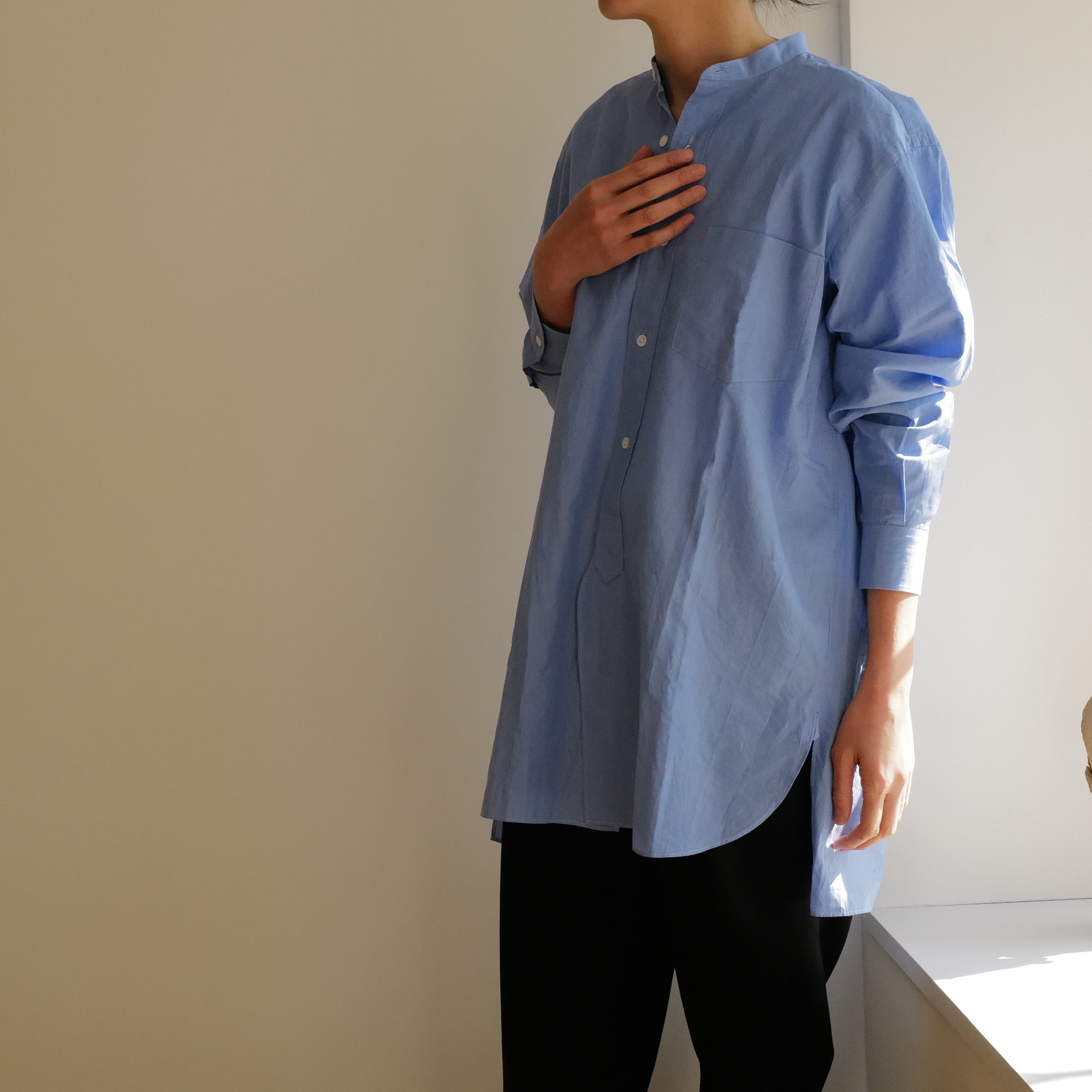 COMOLI ｜ バンドカラーシャツ | HJ GALLERY