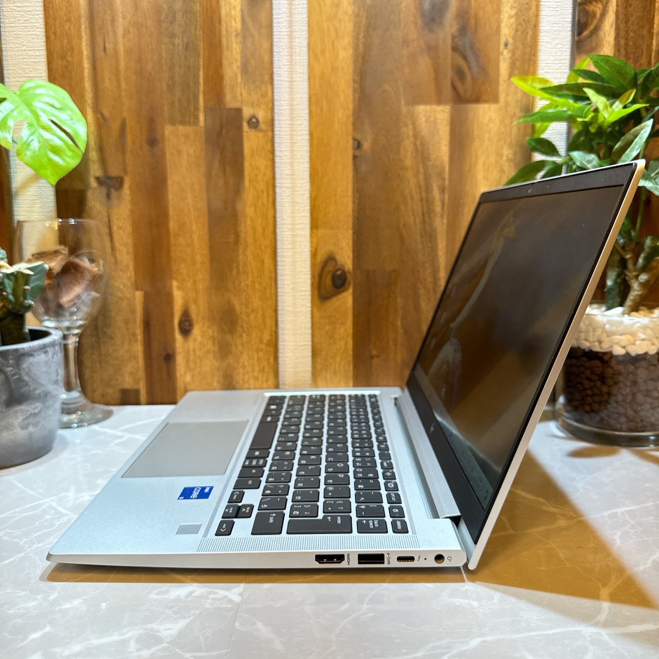 【極美品】2021年式 HP Elitebook 630 G9 第12世代Core i5 / メモリ16GB / SSD 256GB / 13.3インチ FHD ノートPC