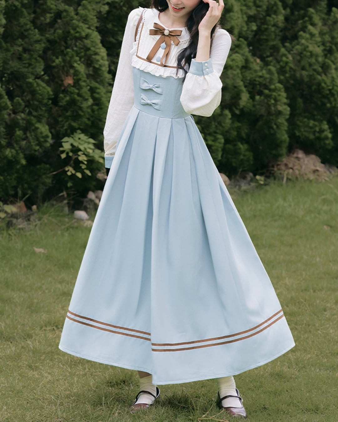 美品✨René basic ルネ フロントフリルリボンワンピース ターコイズ 美品✨René basic ルネ フロントフリルリボンワンピース ターコイズ