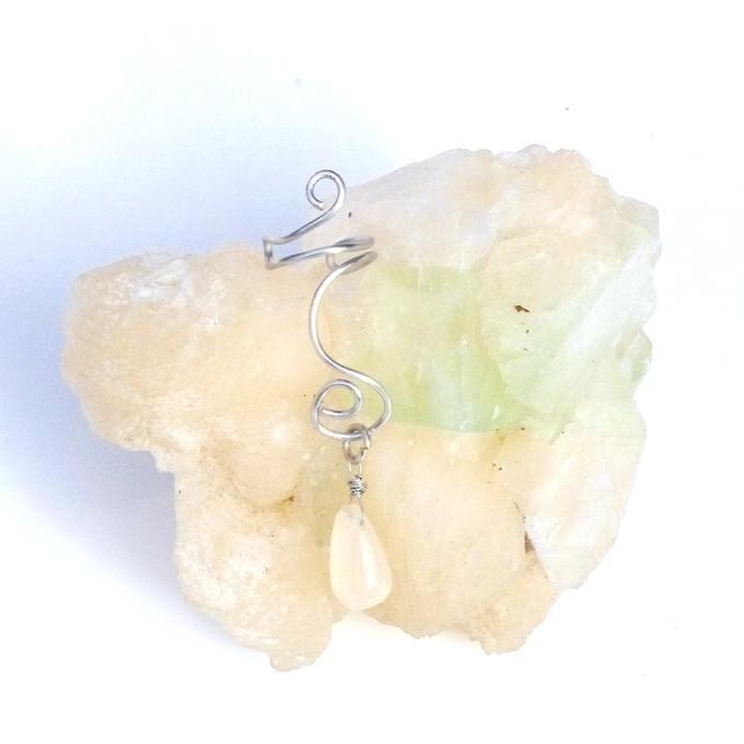 【Sale】一点物✦⋆.6月の誕生石⋆.·月の雫⋆.·ムーンストーンイヤーカフ✦ステンレス⋆.·✦