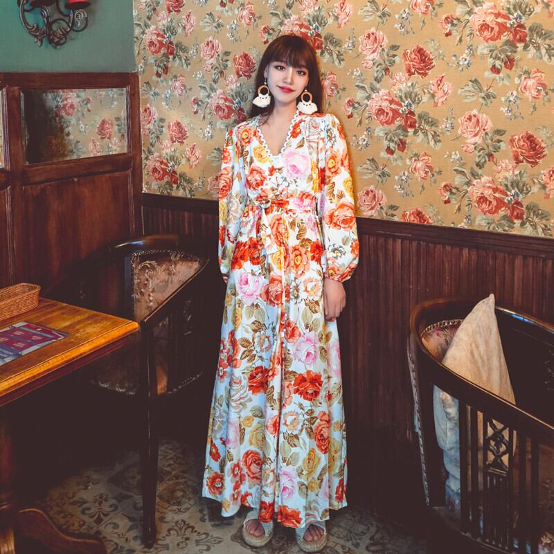 秋の休暇、レトロな色の花柄のレースのボーダー長袖ハイウエストストラップエスニックスタイルのドレスを着用してください 延命家ファッション49070101530