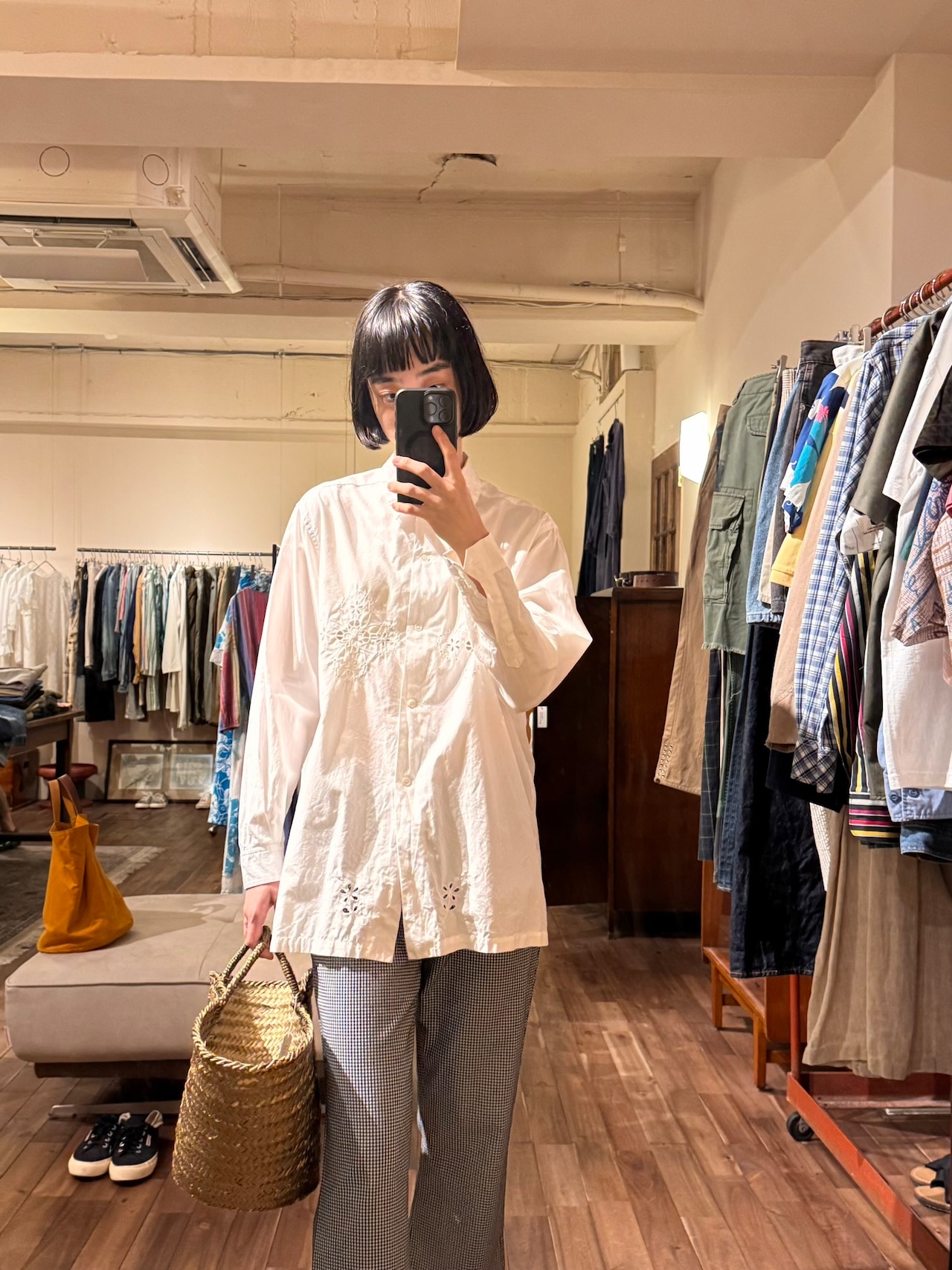 VENTILO CHMISE BLANCHE フレンチカットワークブラウス