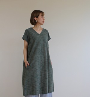 夏SALE　【Vネック前ファスナーチュニックワンピ】全2色