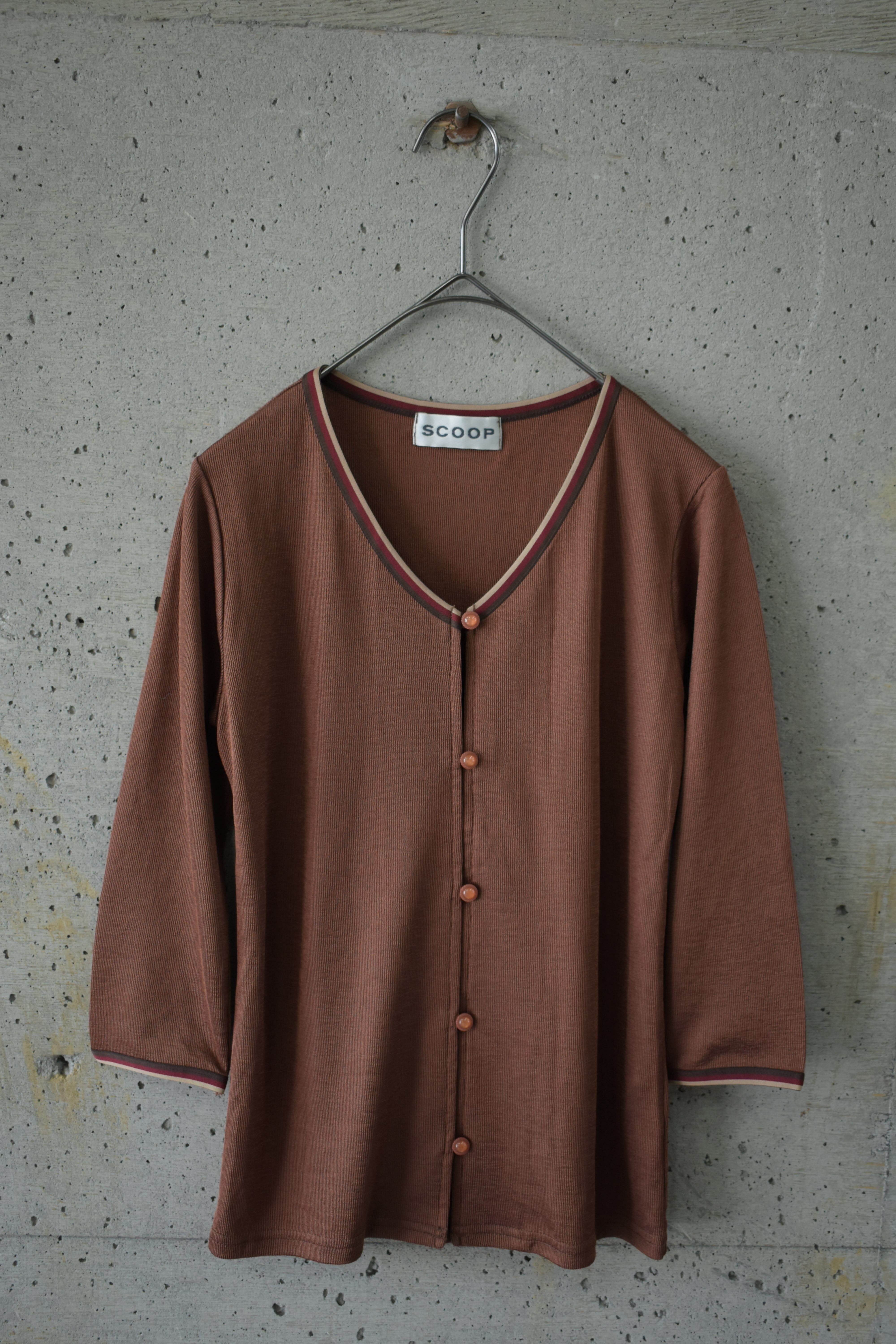 Brown three-quarter sleeve cardigan