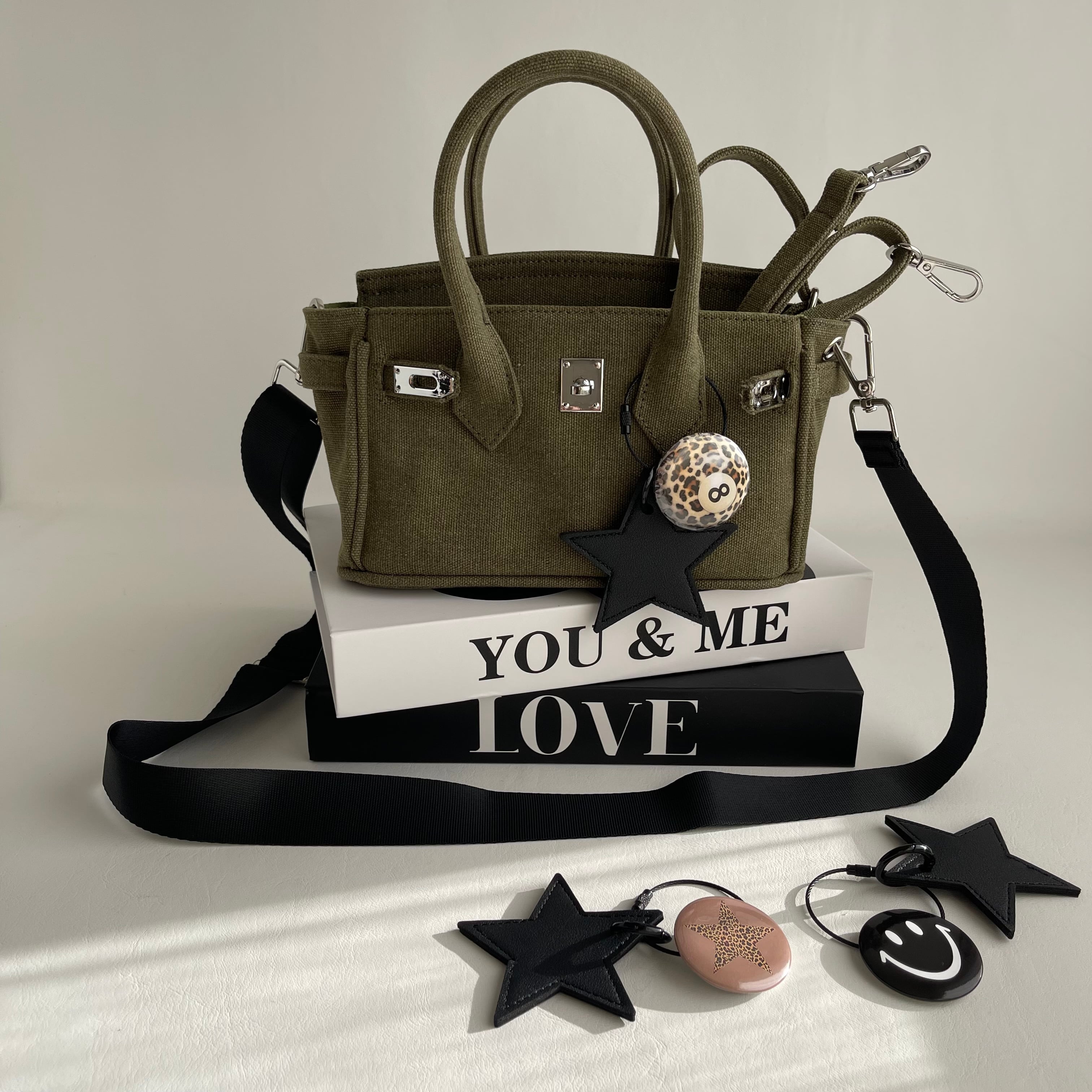 meong blue メオンブルー KANAGU Army BAG ハンドバッグ KANAGU Army BAG / Vintage Black / Fitness & logo charm | meong blue