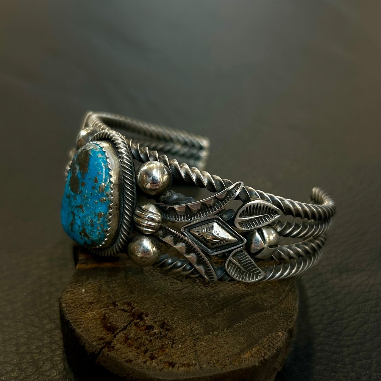 デリックキャドマン(DerrickCadman)  キングマンスタンプワークバングル - 4