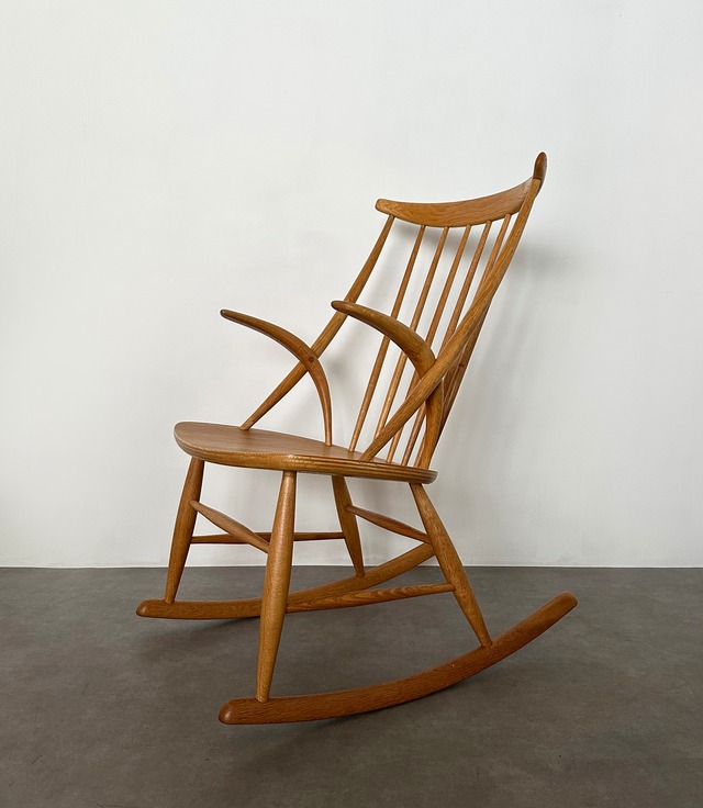 Rocking chair Model IW3 by Illum Wikkelsø for Niels Eilersen / CH173