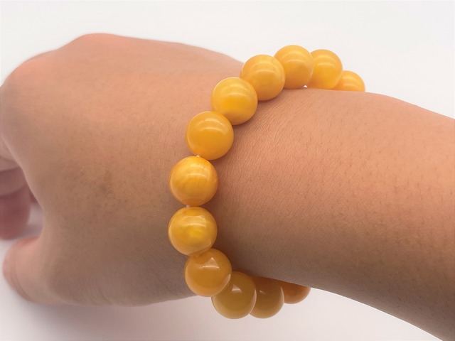 スタンダードブレスレット（蜜蝋琥珀）