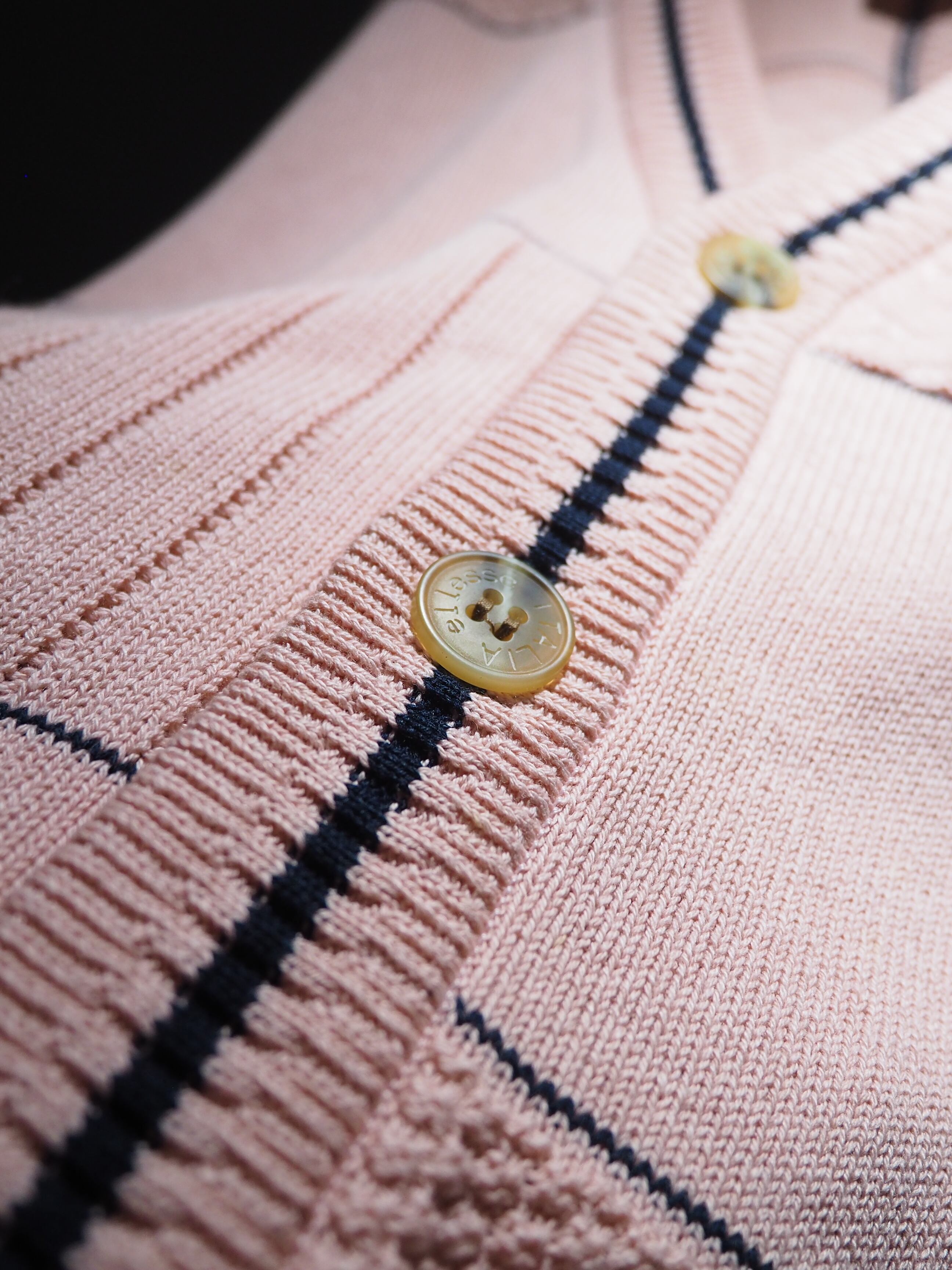 1990s " ellesse " Light pink color vintage loose knit vest