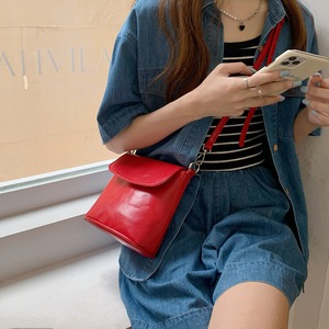 <3カラー>バッグ ショルダーバッグ シンプル 大人可愛い