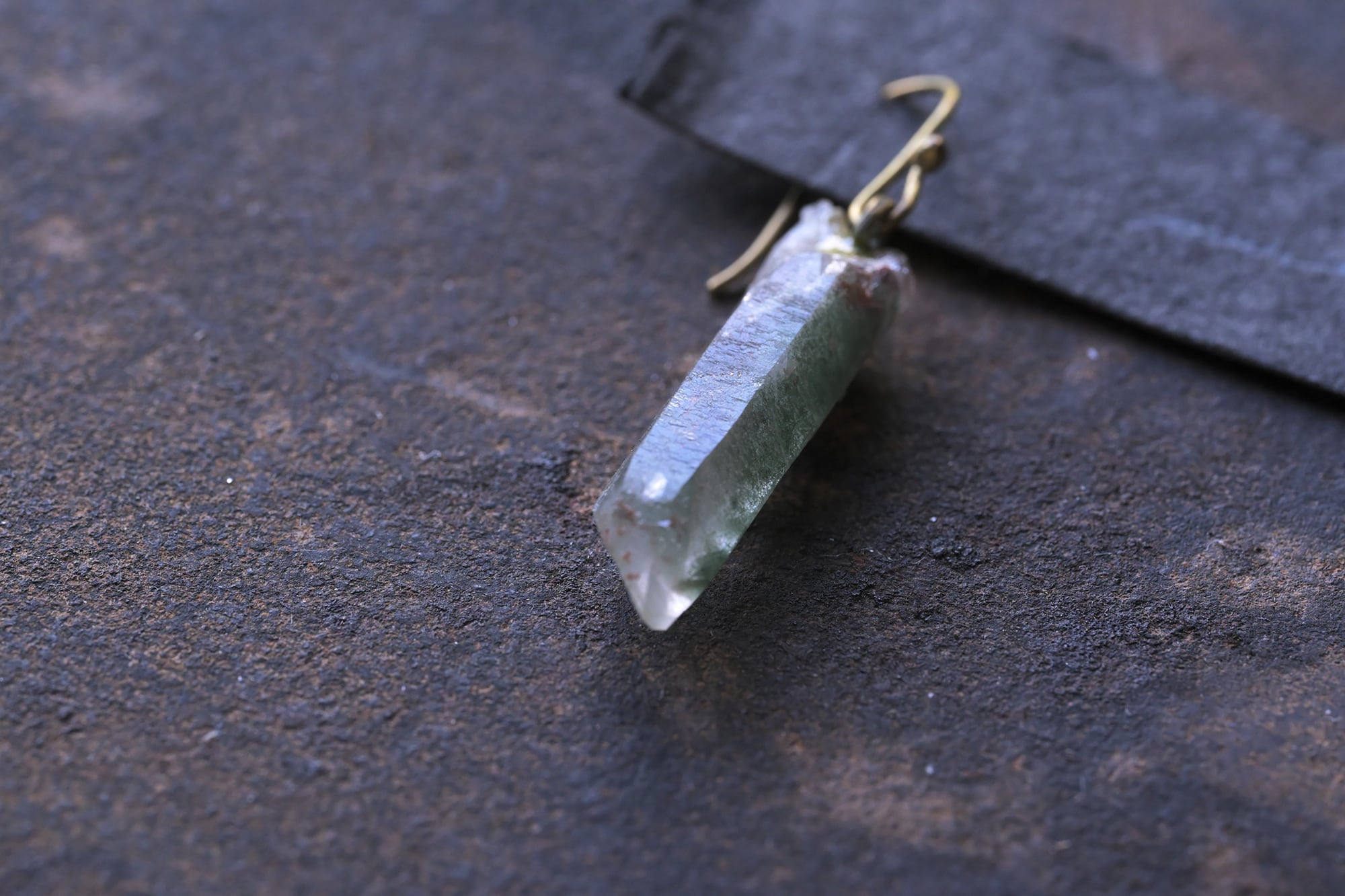 MLP2608-109 muule / Himalayan crystal 地球のかけらの耳飾り Brass