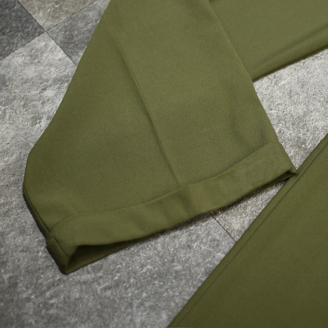 NEW・GEN  drape silhouette wide 2tuck slacks khaki