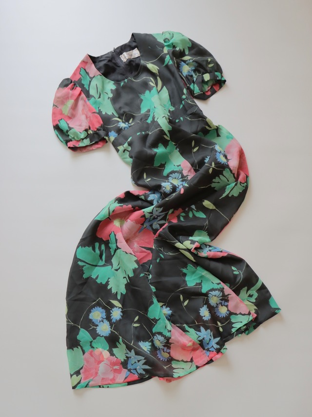 ●70s watercolor flower design long dress
