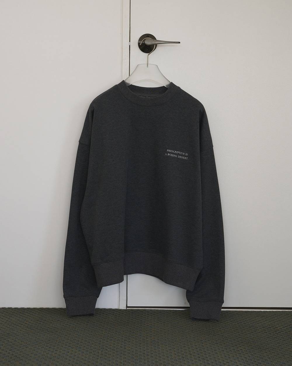 anuke(アンヌーク) Embroidery Logo Sweat | サウスオレンジ｜メンズ