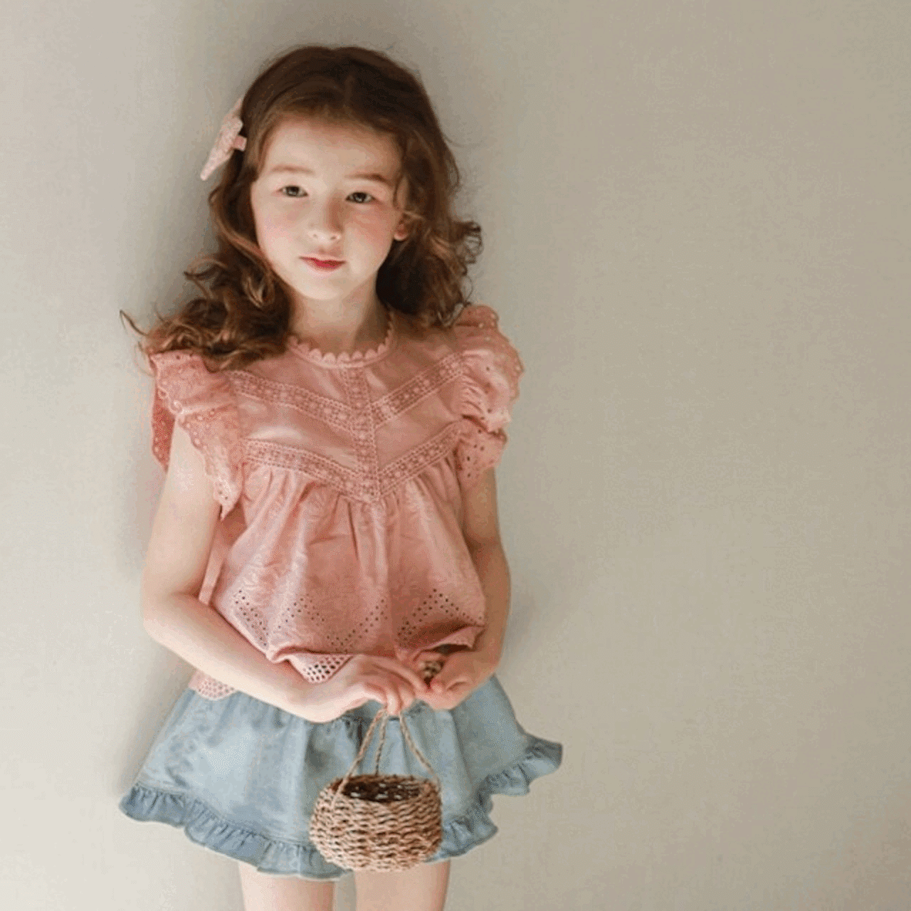 SALEレースデザインフリル袖ベスト