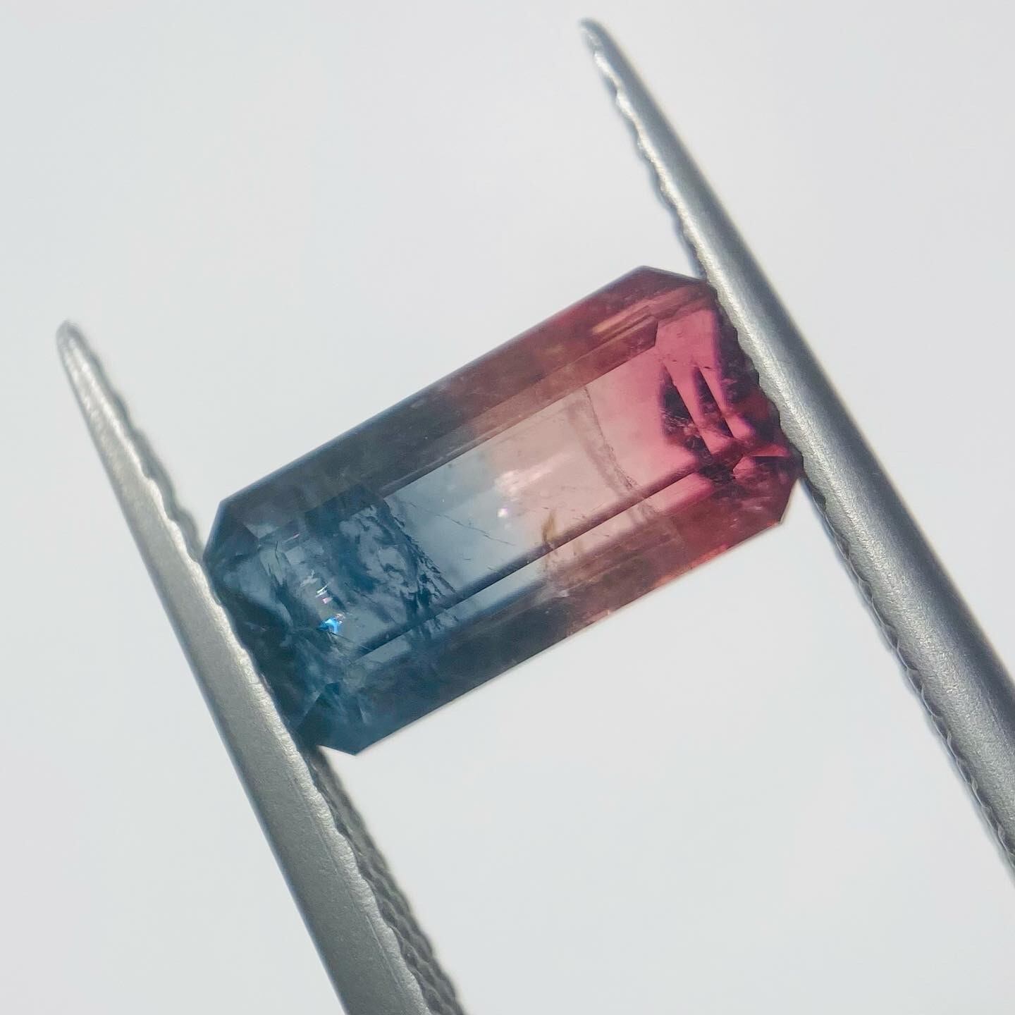 鮮やかな和カラーバイカラートルマリン